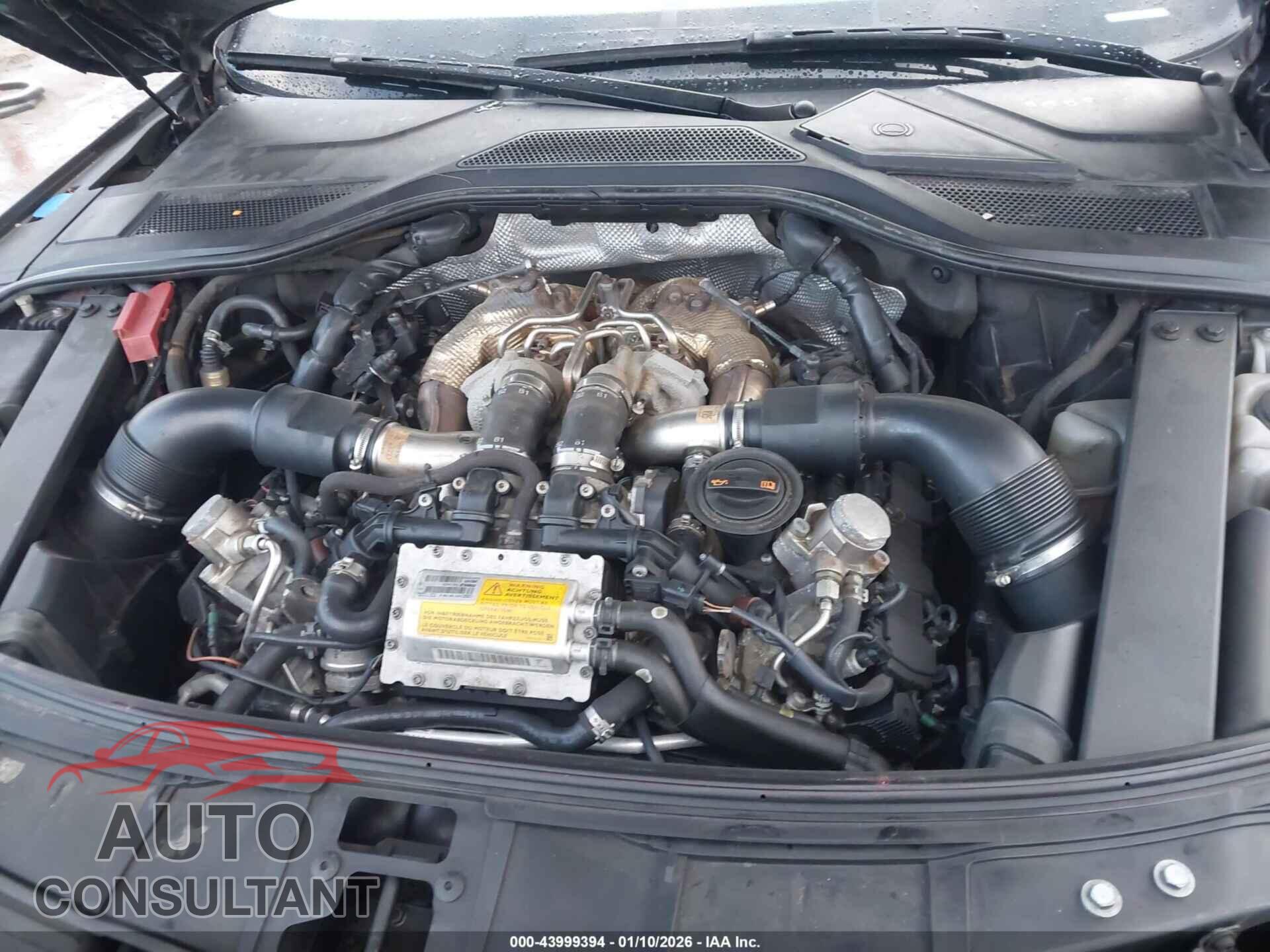 AUDI S8 2013 - WAUD2AFD3DN010491