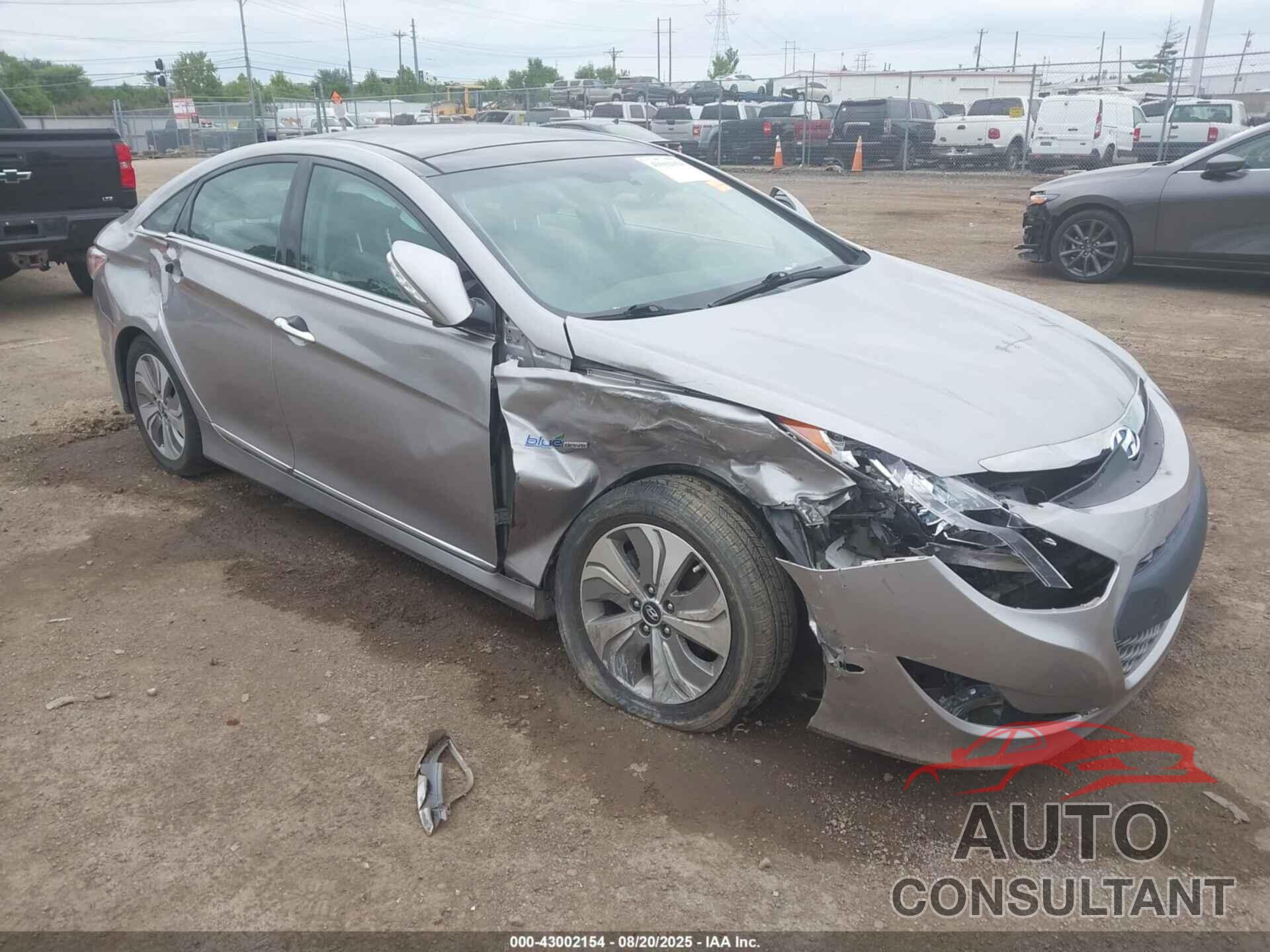 HYUNDAI SONATA HYBRID 2013 - KMHEC4A47DA067518