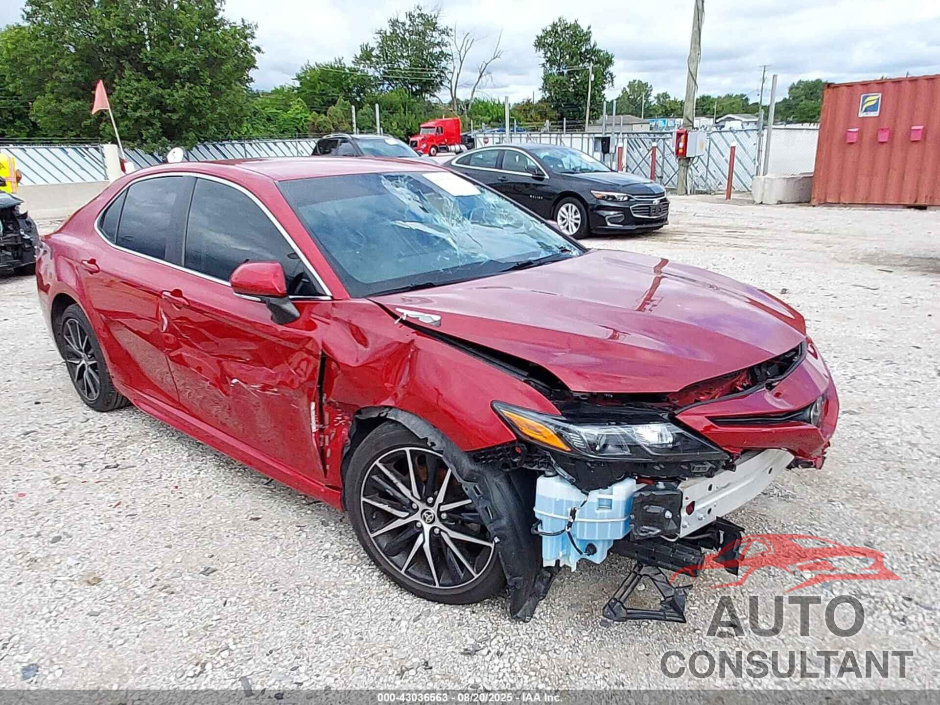 TOYOTA CAMRY 2022 - 4T1G11AK8NU054336