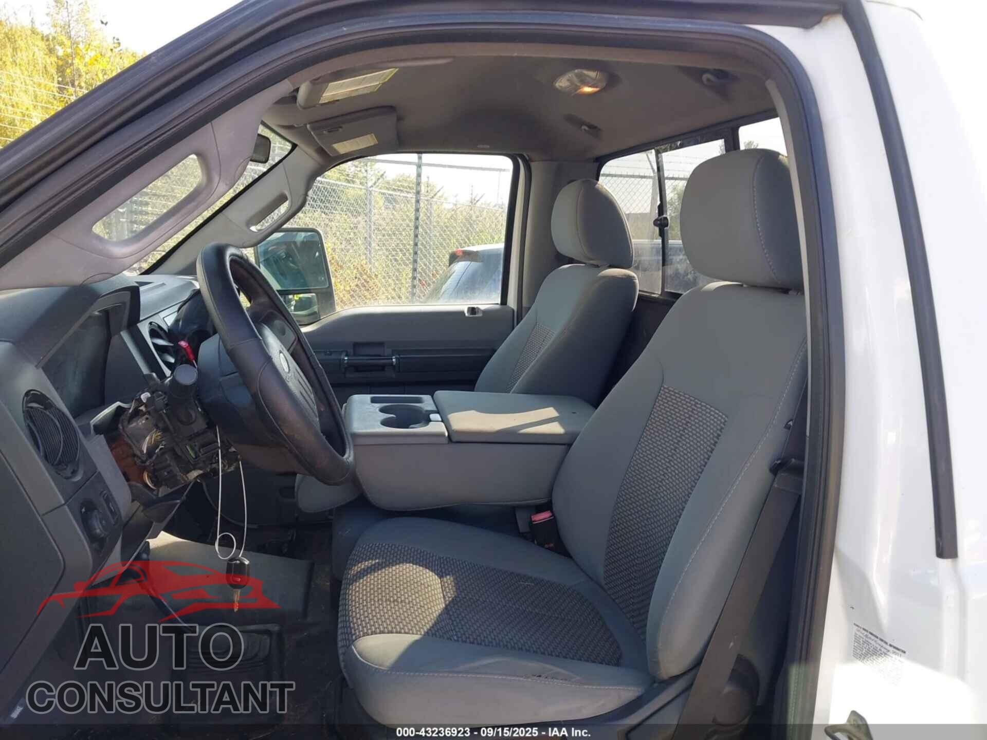 FORD F-350 2012 - 1FTRF3B68CEA72208