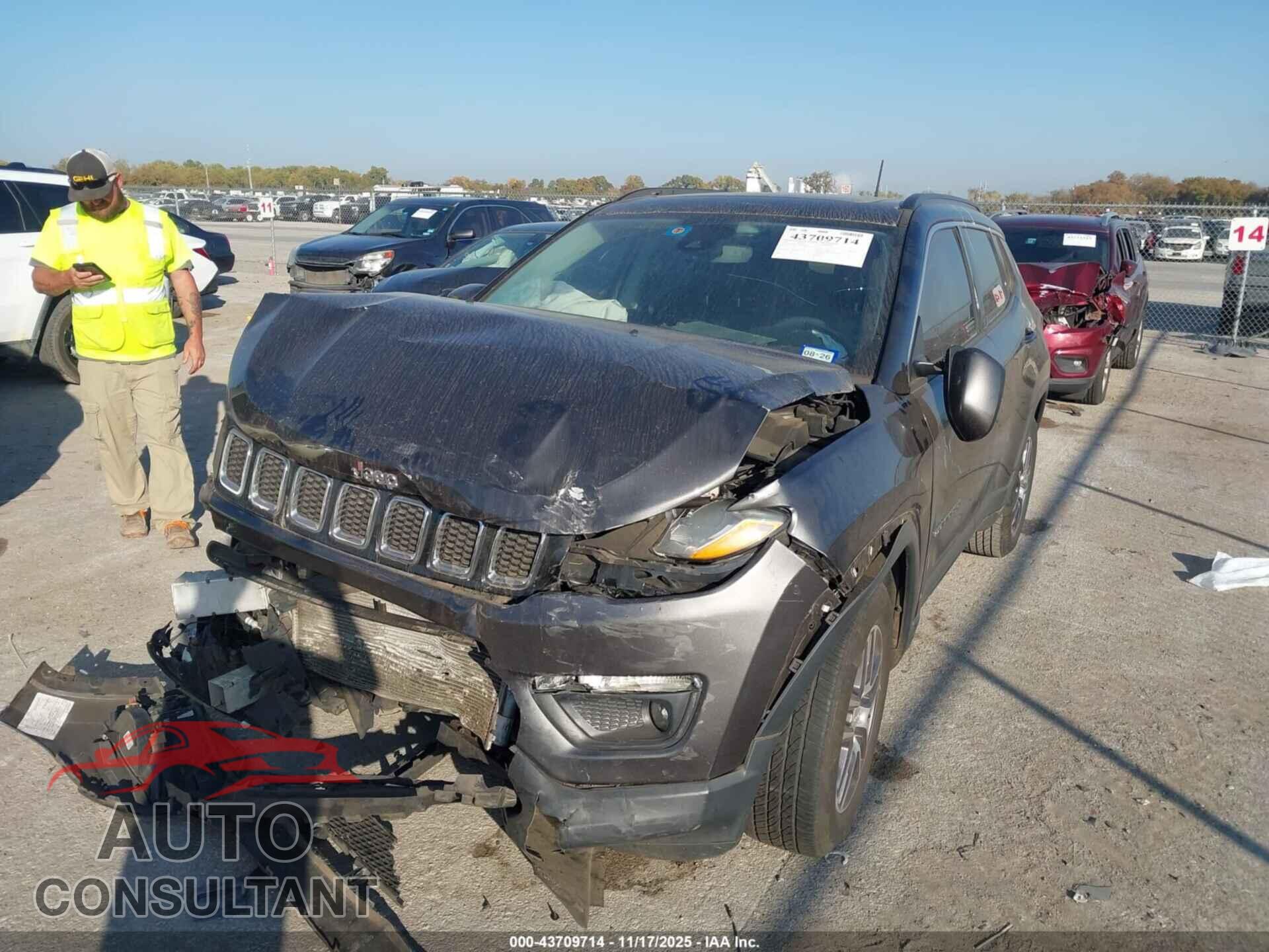 JEEP COMPASS 2020 - 3C4NJCBB5LT256807