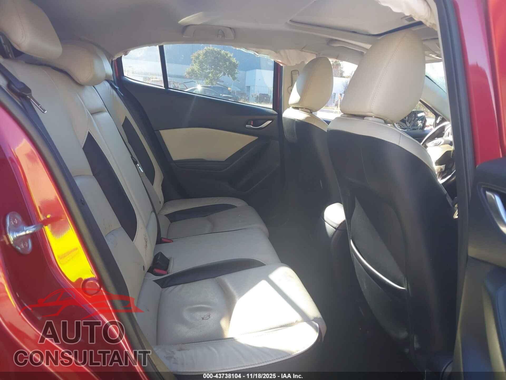 MAZDA MAZDA3 2015 - JM1BM1M36F1237134