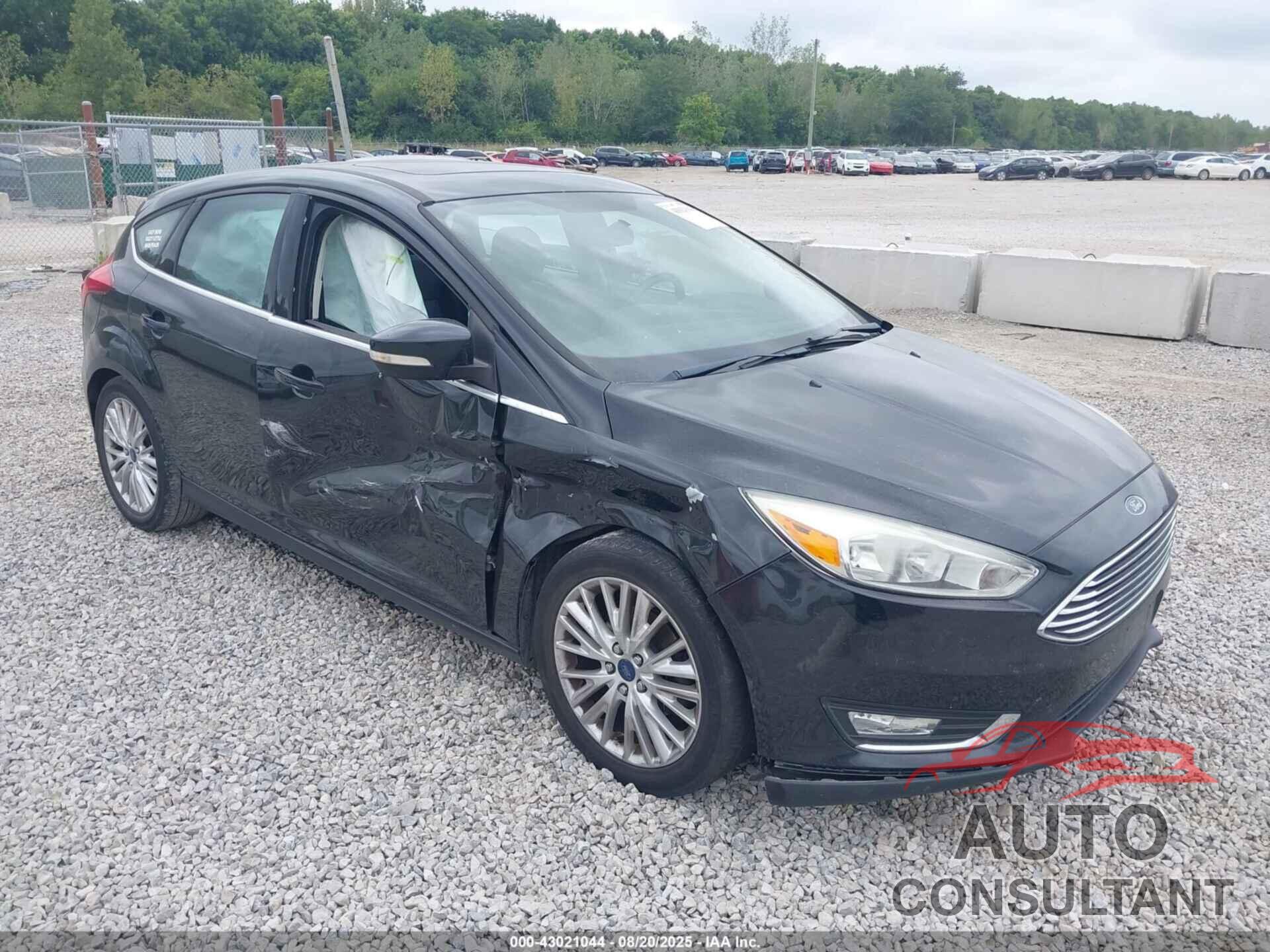 FORD FOCUS 2015 - 1FADP3N21FL217532