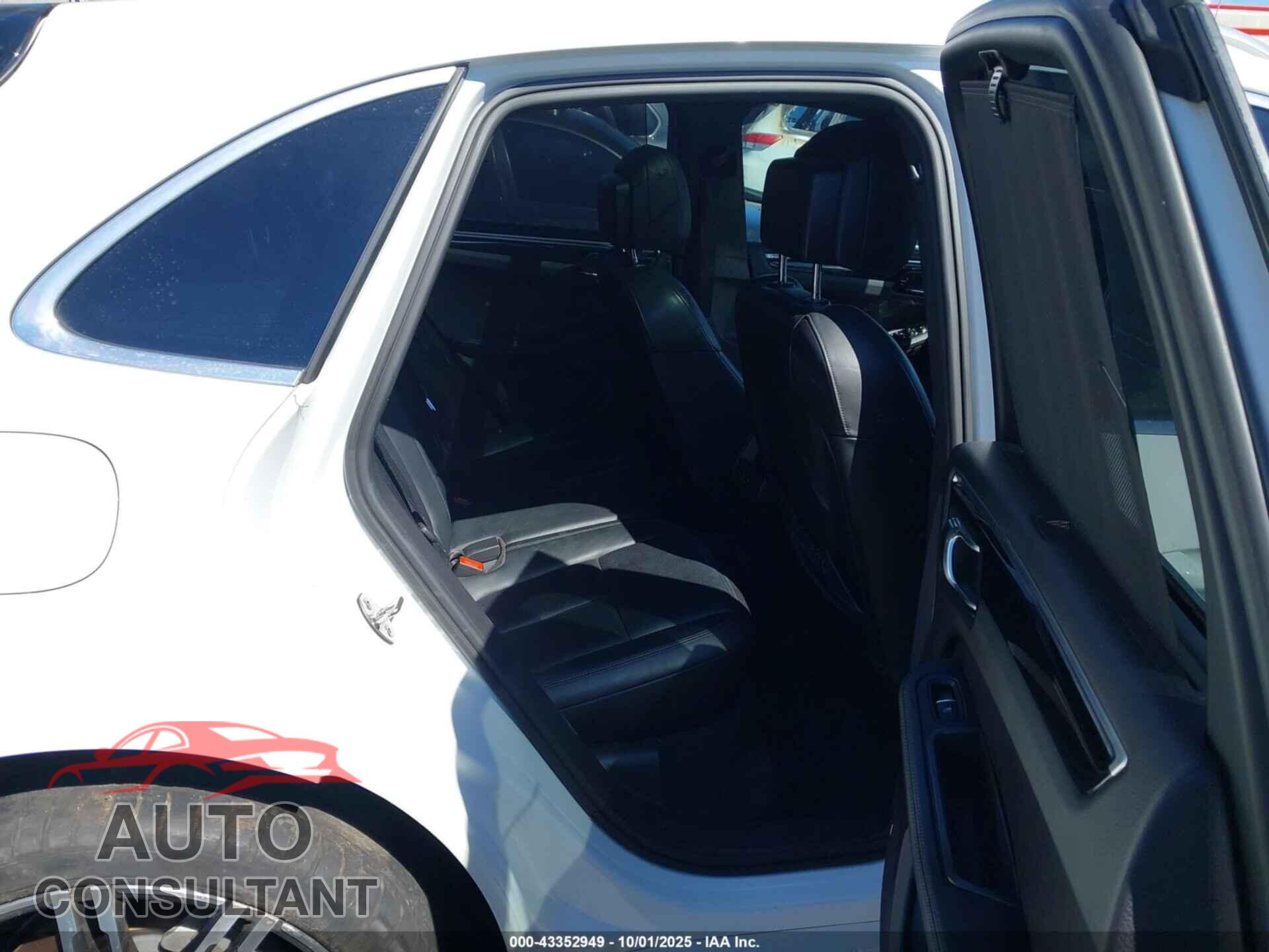 PORSCHE MACAN 2015 - WP1AB2A52FLB51111