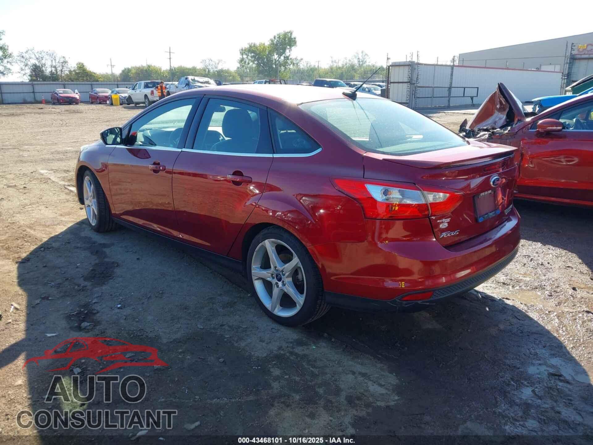 FORD FOCUS 2013 - 1FADP3J2XDL372762