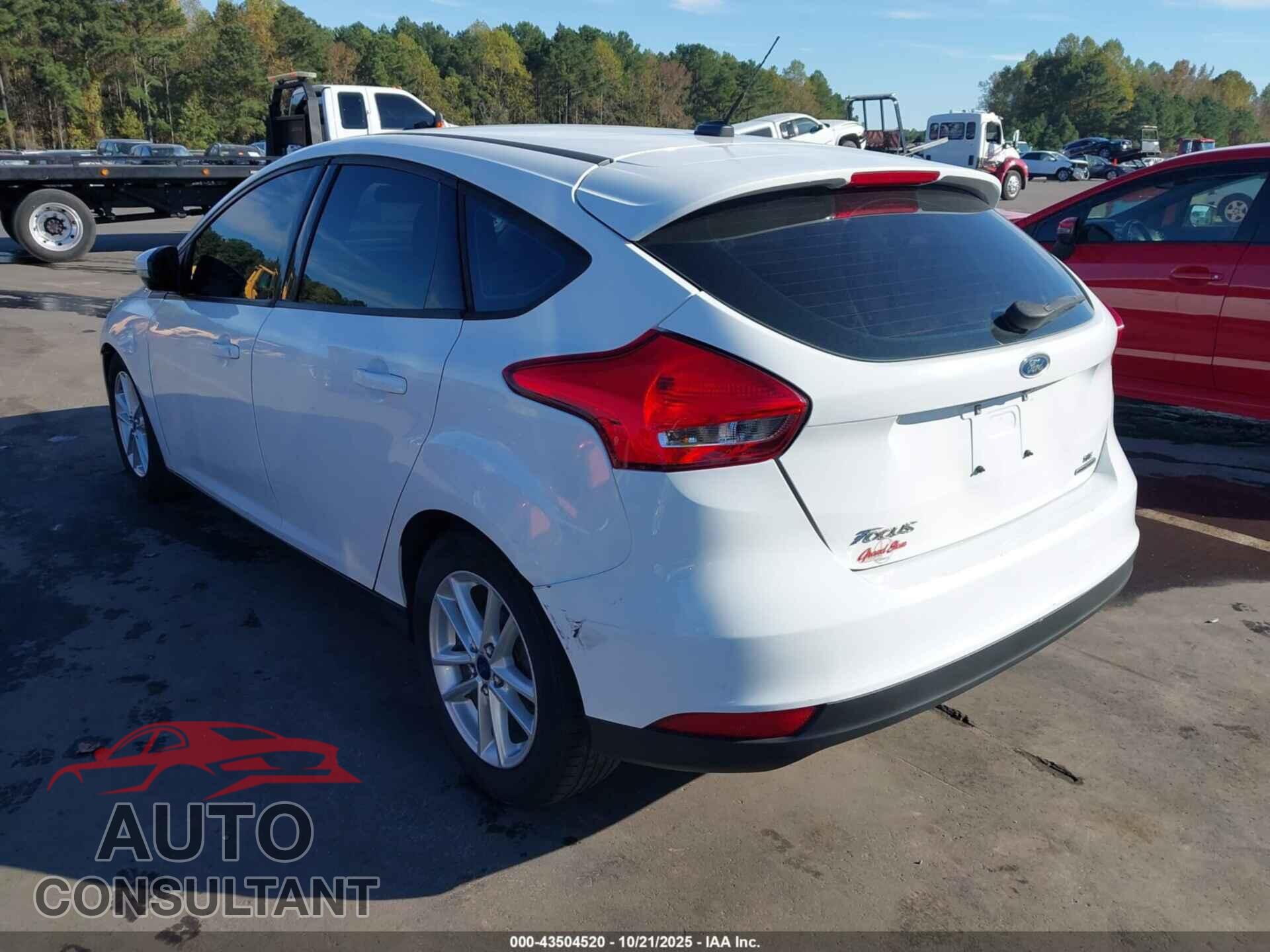 FORD FOCUS 2016 - 1FADP3K23GL255351