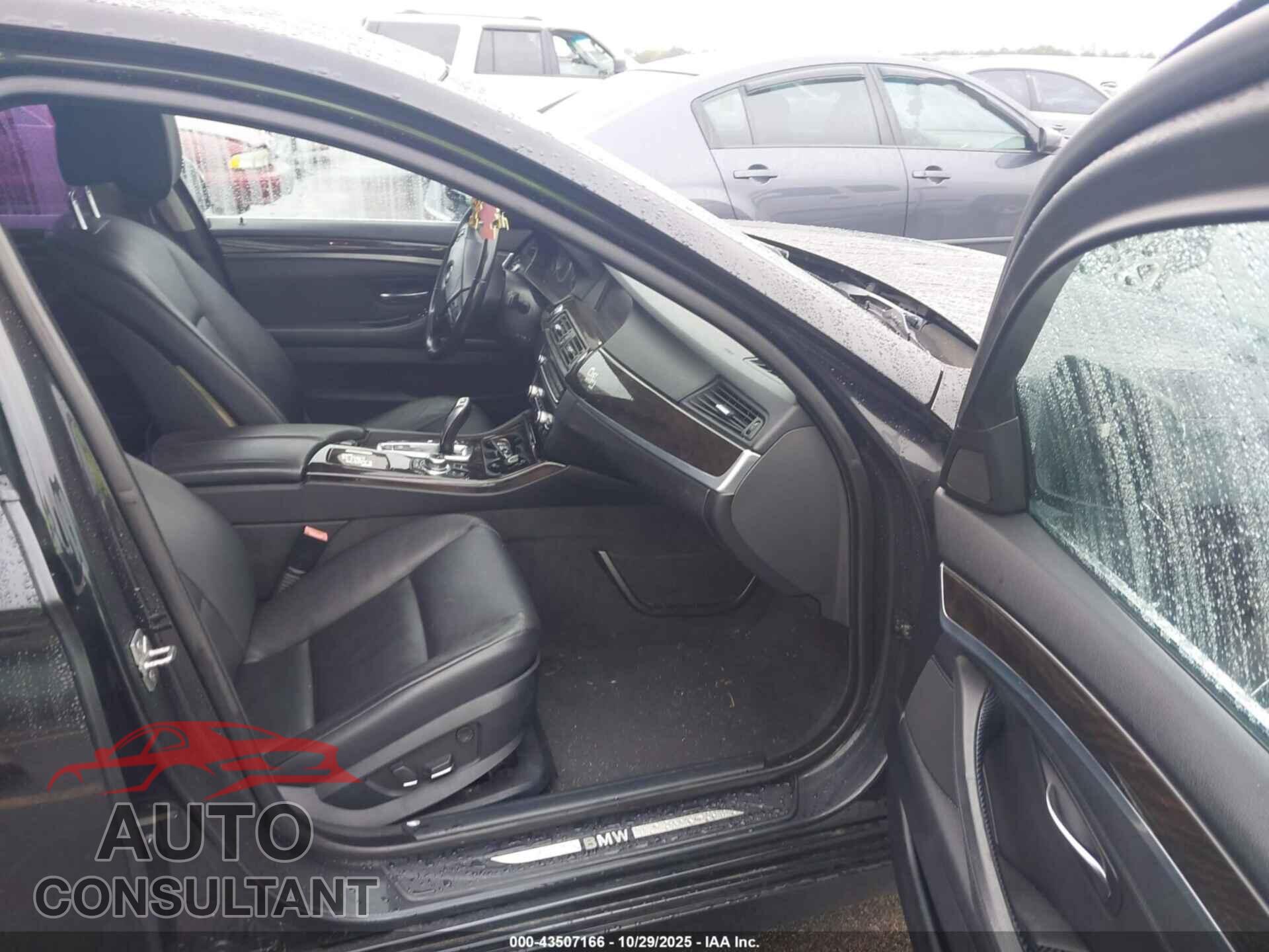 BMW 528I 2012 - WBAXH5C59CDW02868