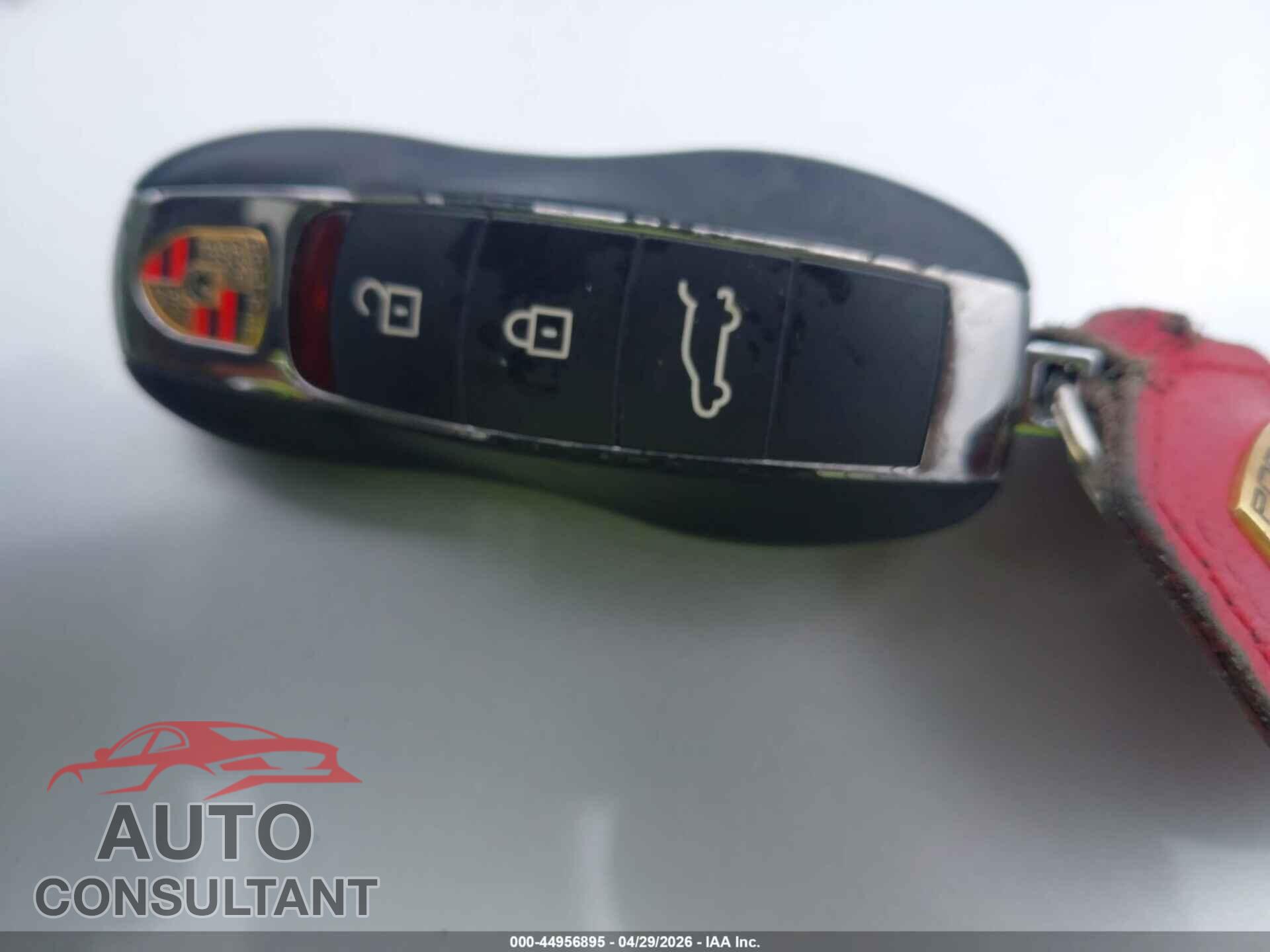 PORSCHE CAYENNE 2017 - WP1AA2A27HKA90758