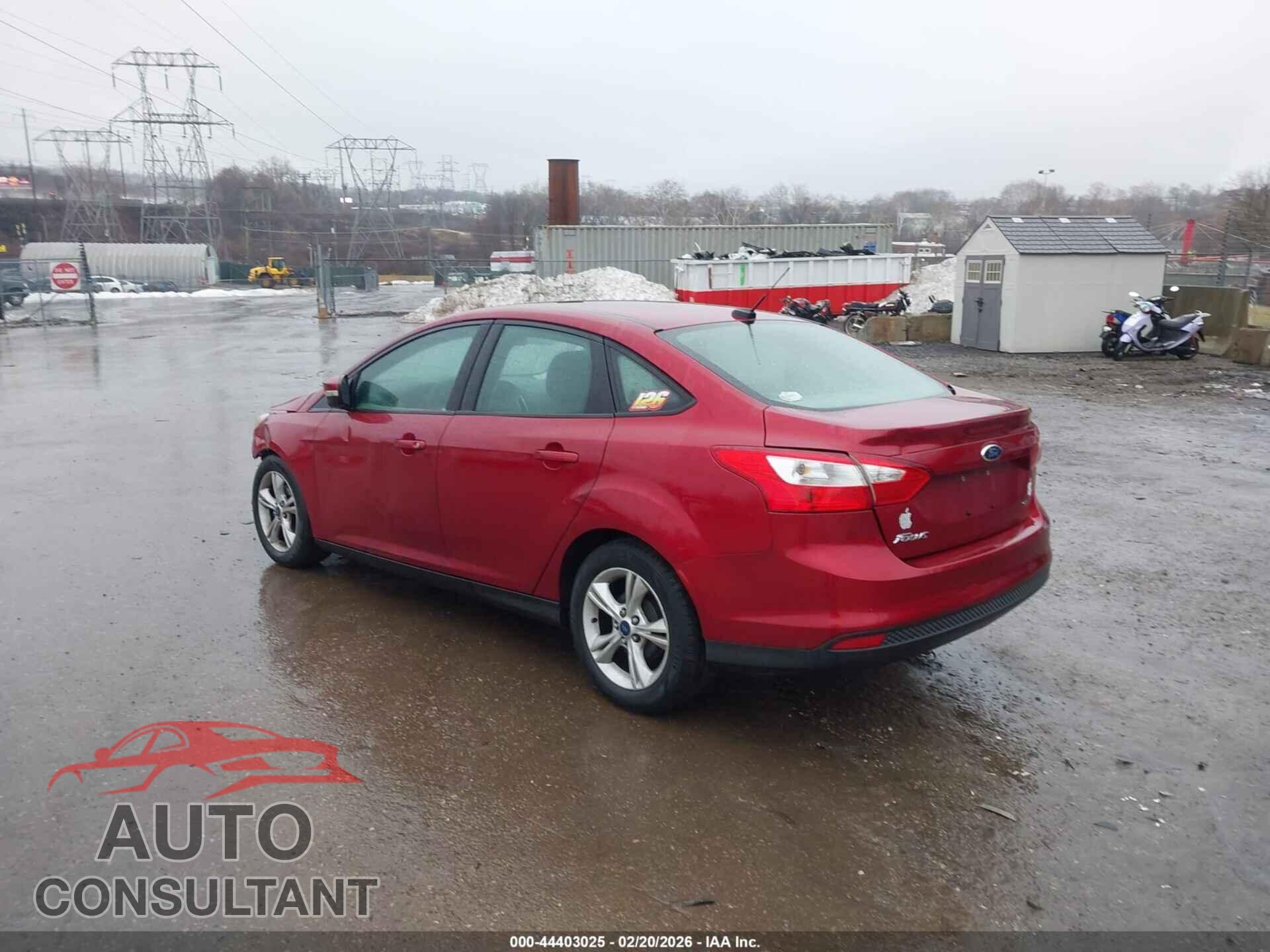 FORD FOCUS 2014 - 1FADP3F27EL446780