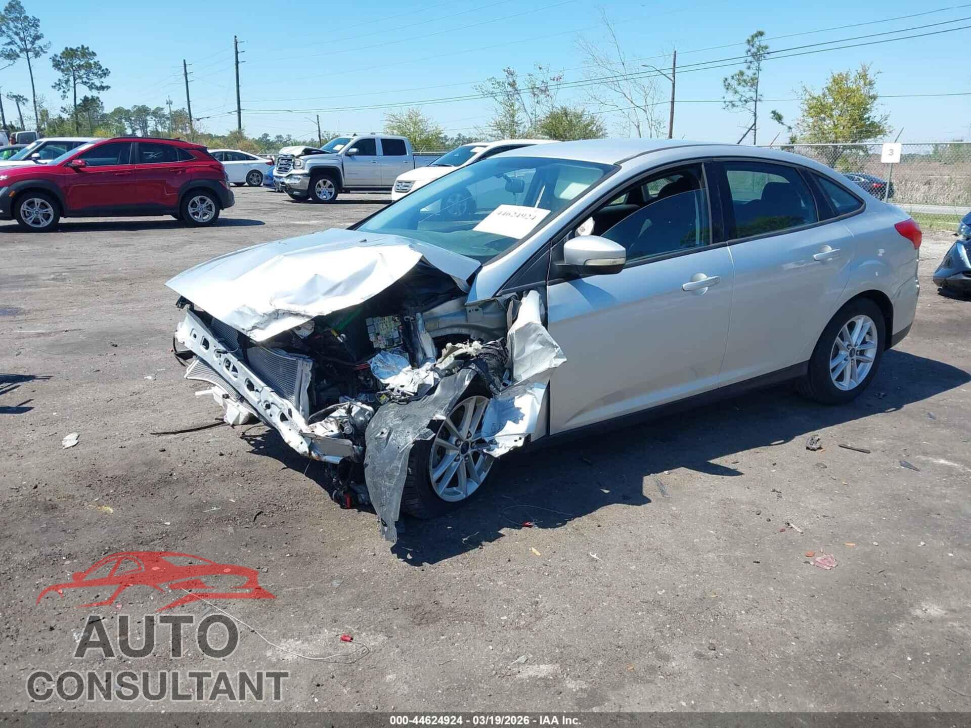 FORD FOCUS 2015 - 1FADP3F26FL362564
