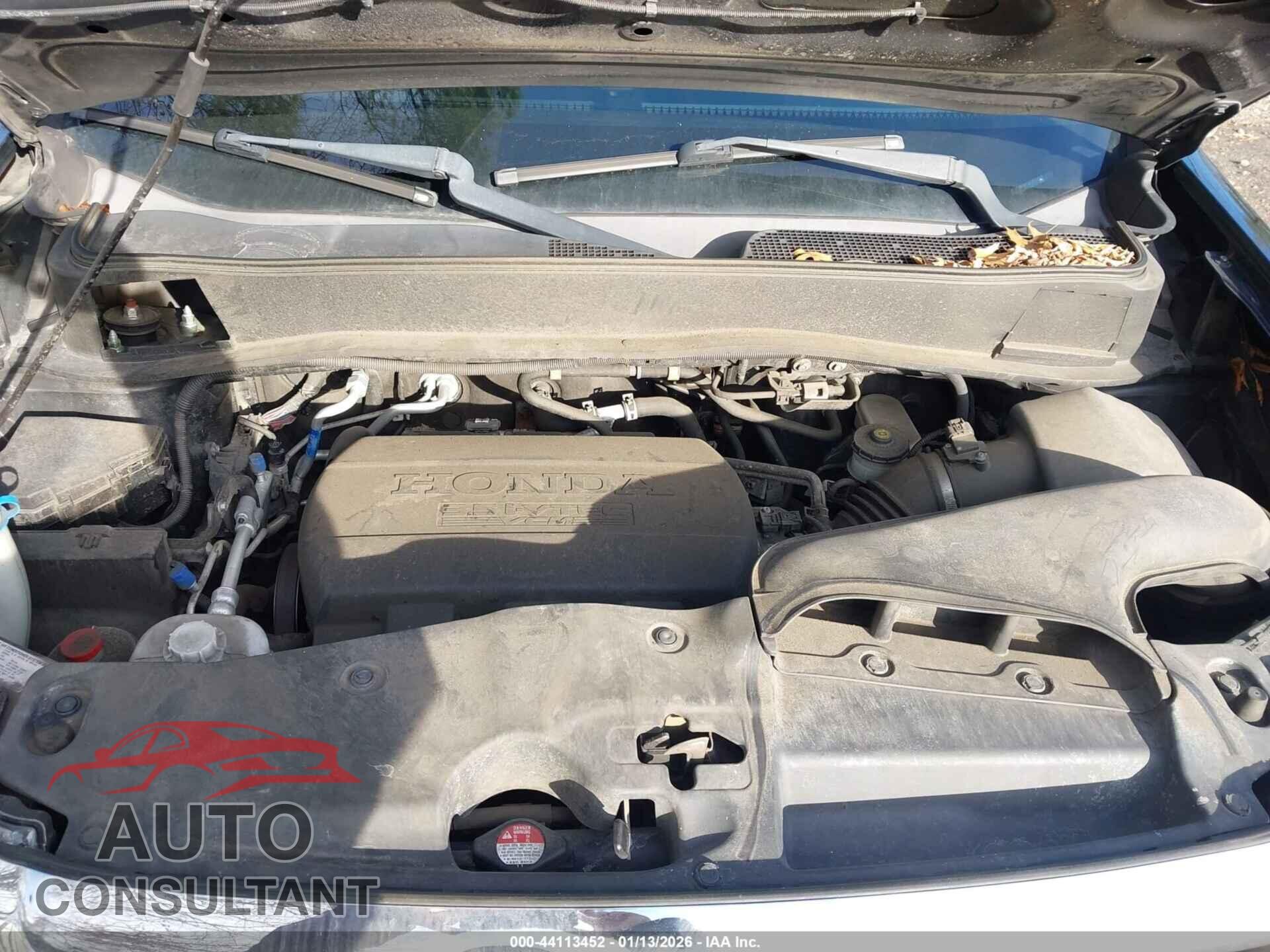 HONDA PILOT 2015 - 5FNYF4H48FB016537