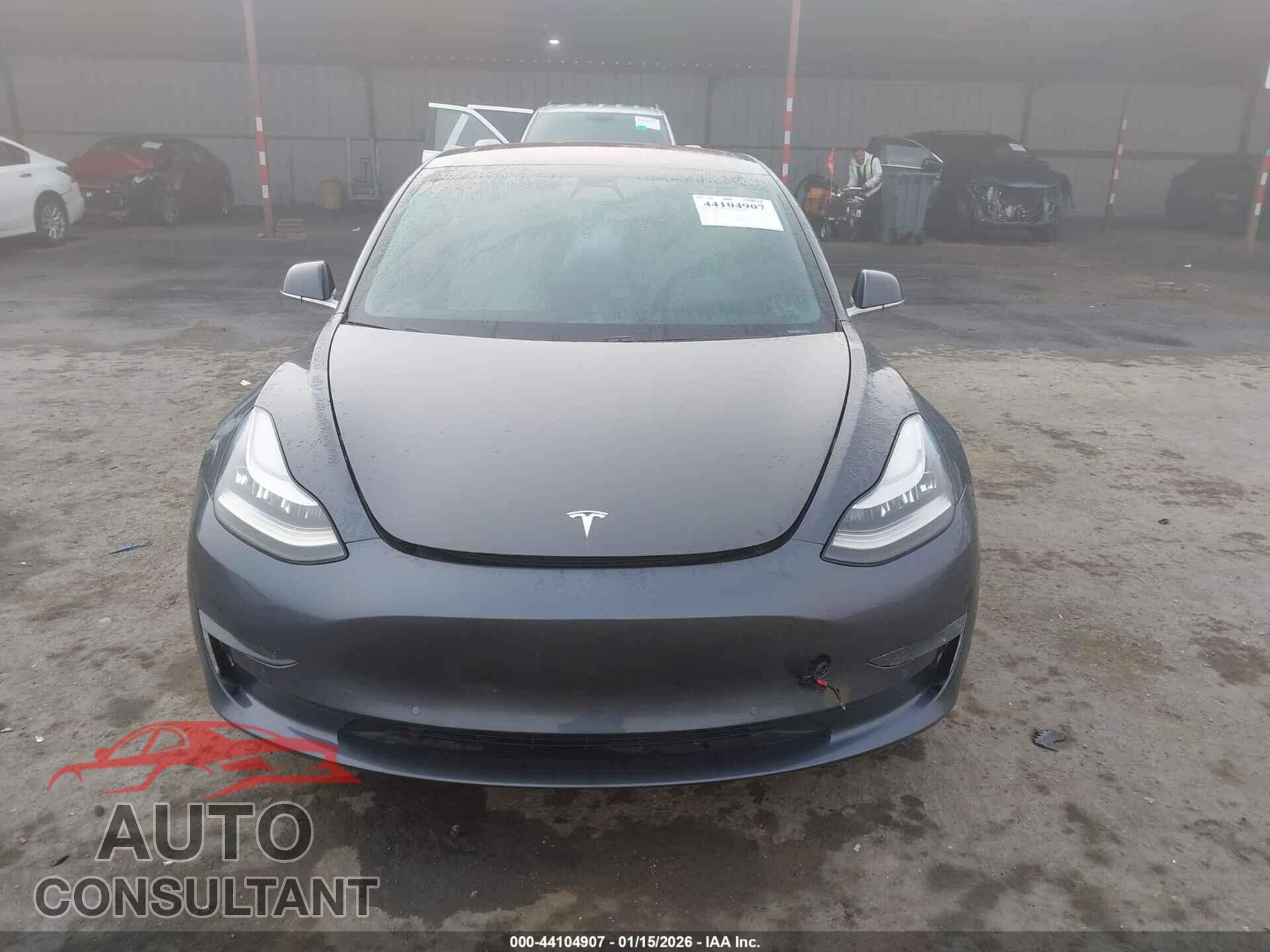 TESLA MODEL 3 2018 - 5YJ3E1EB8JF081931