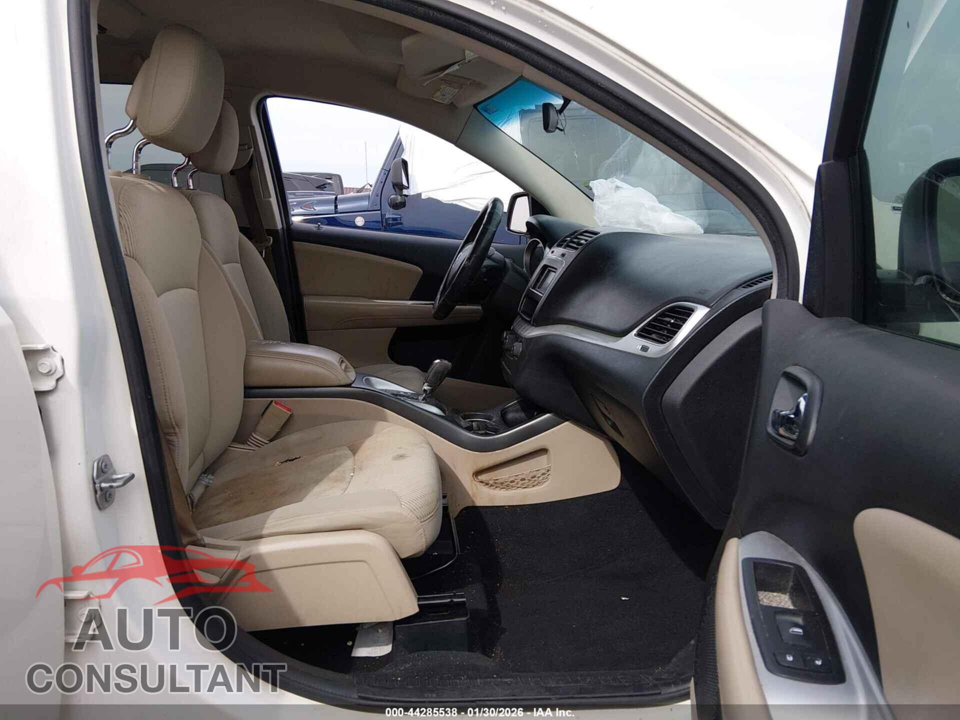 DODGE JOURNEY 2017 - 3C4PDCBG3HT536616