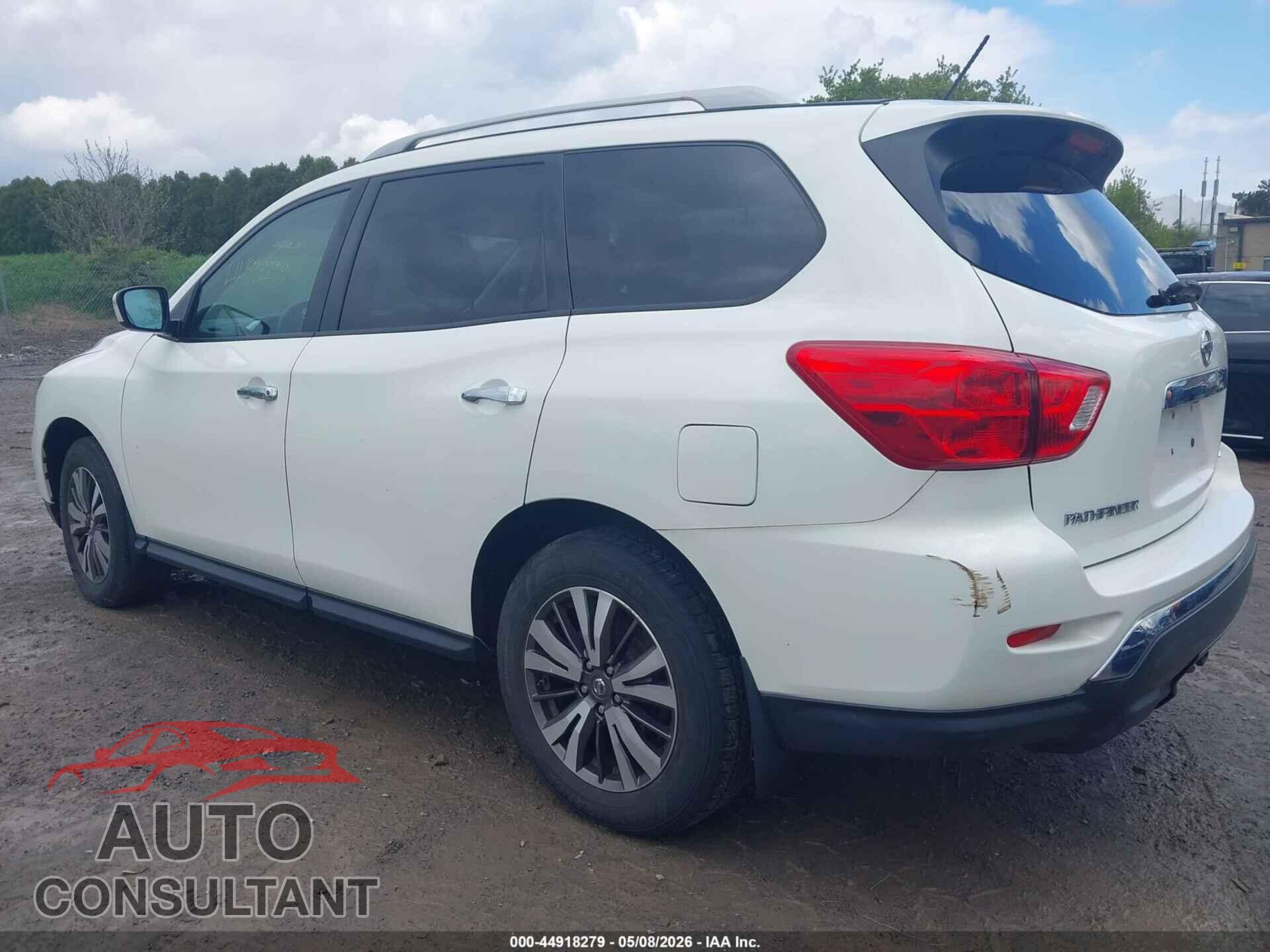 NISSAN PATHFINDER 2017 - 5N1DR2MM0HC906512