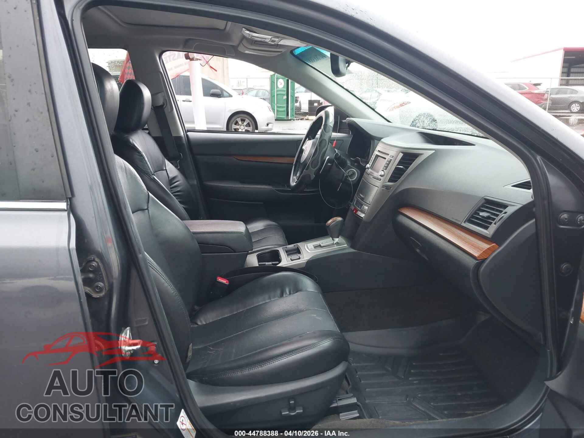 SUBARU OUTBACK 2013 - 4S4BRDKC6D2298976