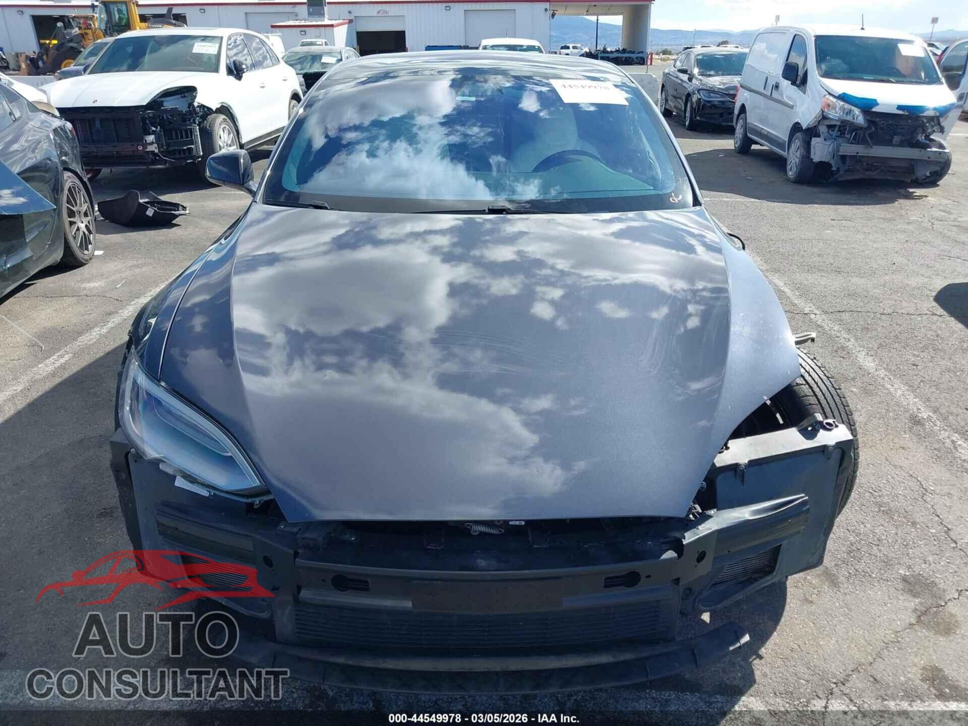 TESLA MODEL S 2020 - 5YJSA1E41LF358897