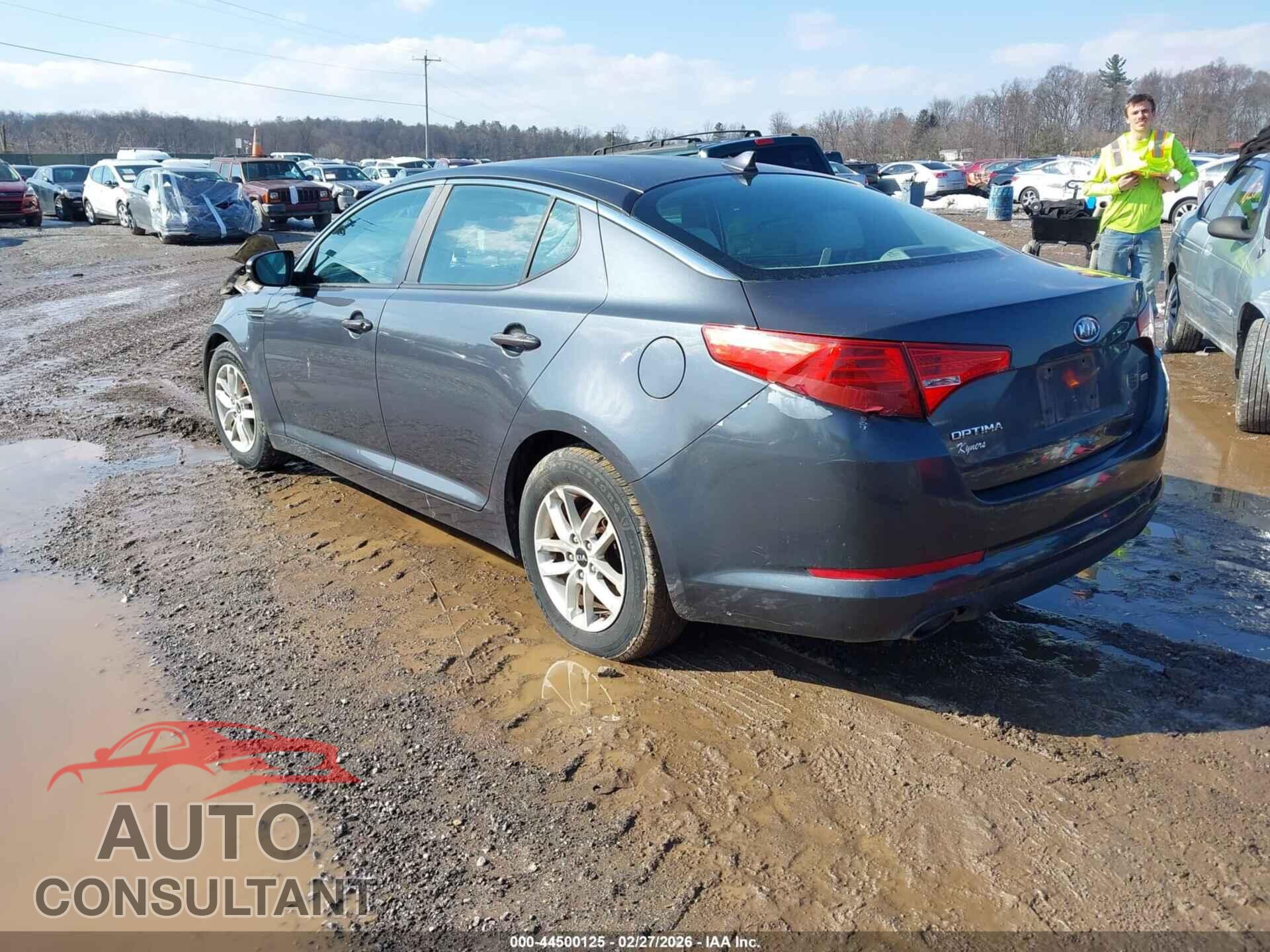 KIA OPTIMA 2011 - KNAGM4A78B5168672