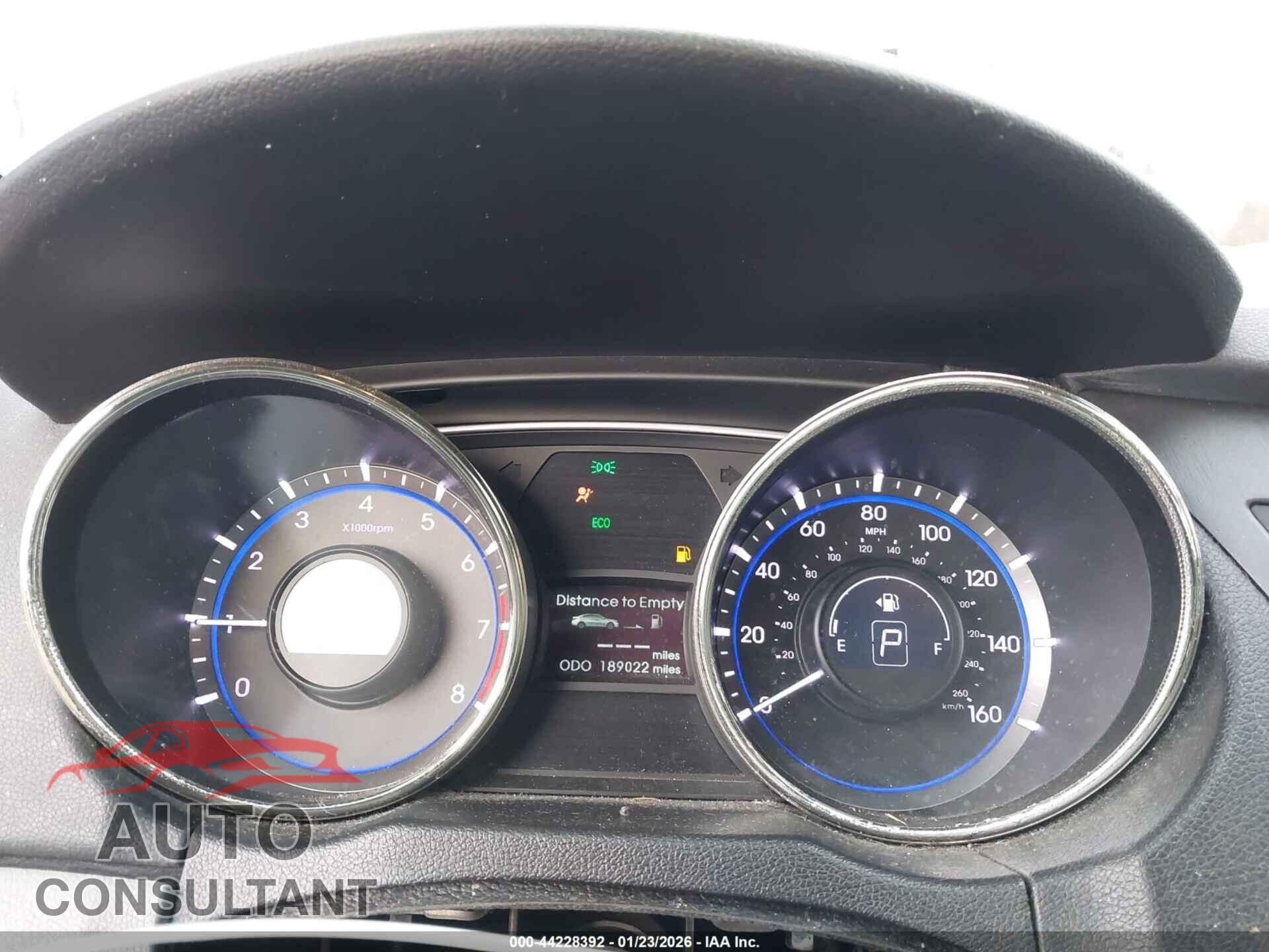 HYUNDAI SONATA 2012 - 5NPEB4AC0CH456880