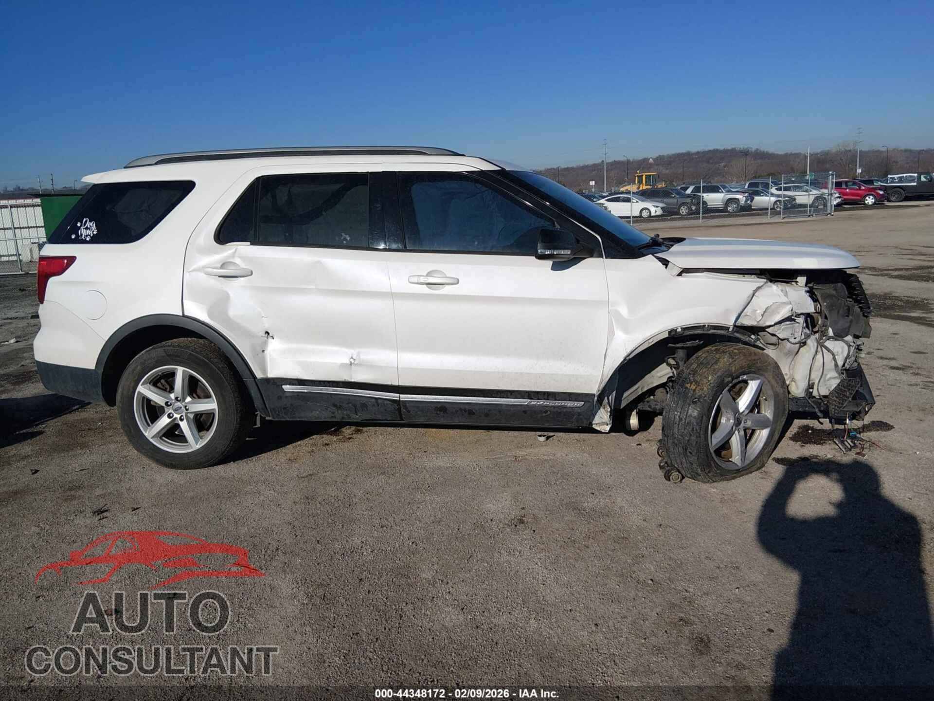 FORD EXPLORER 2017 - 1FM5K8DH2HGA22529