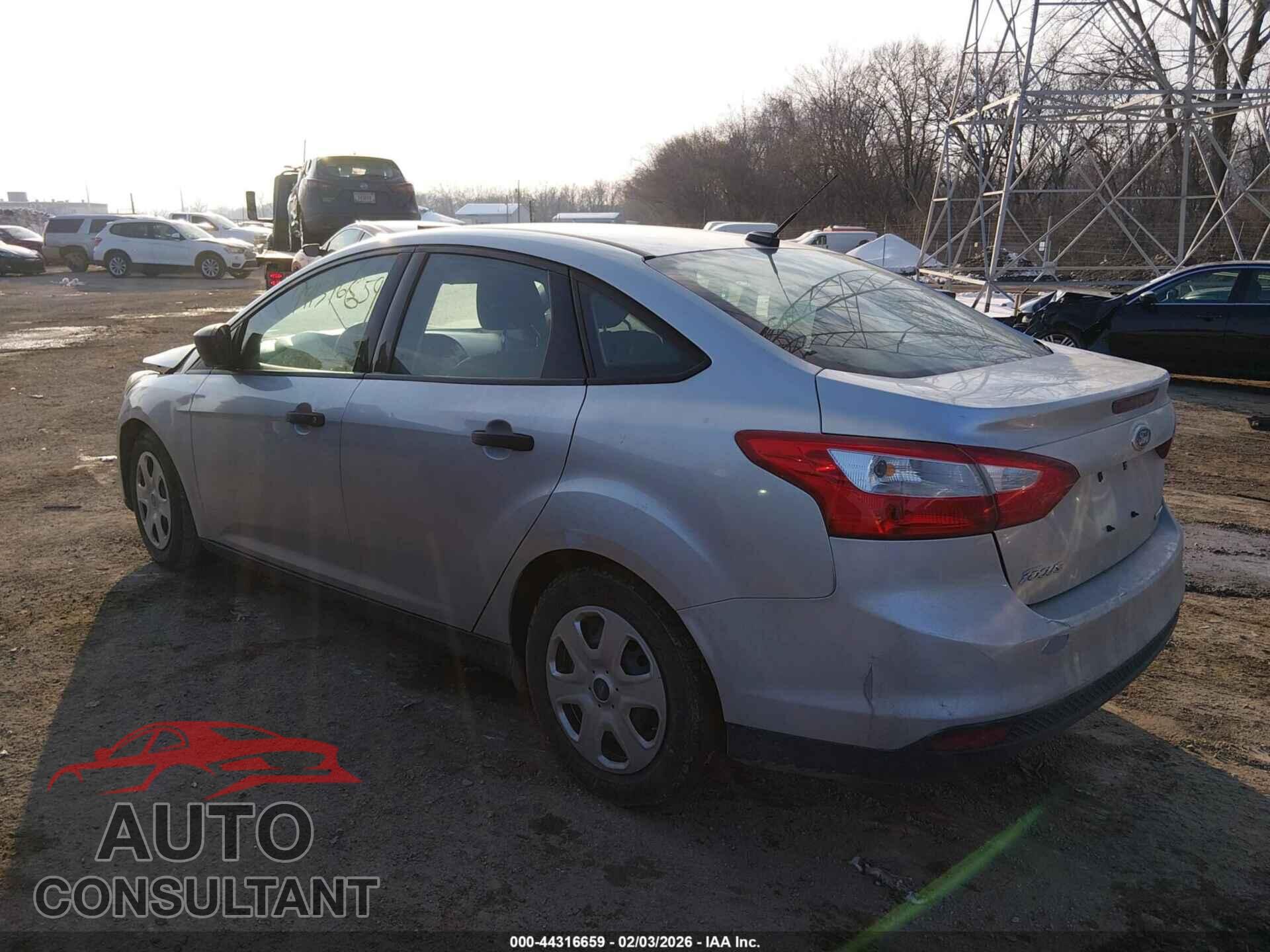 FORD FOCUS 2014 - 1FADP3E29EL370948