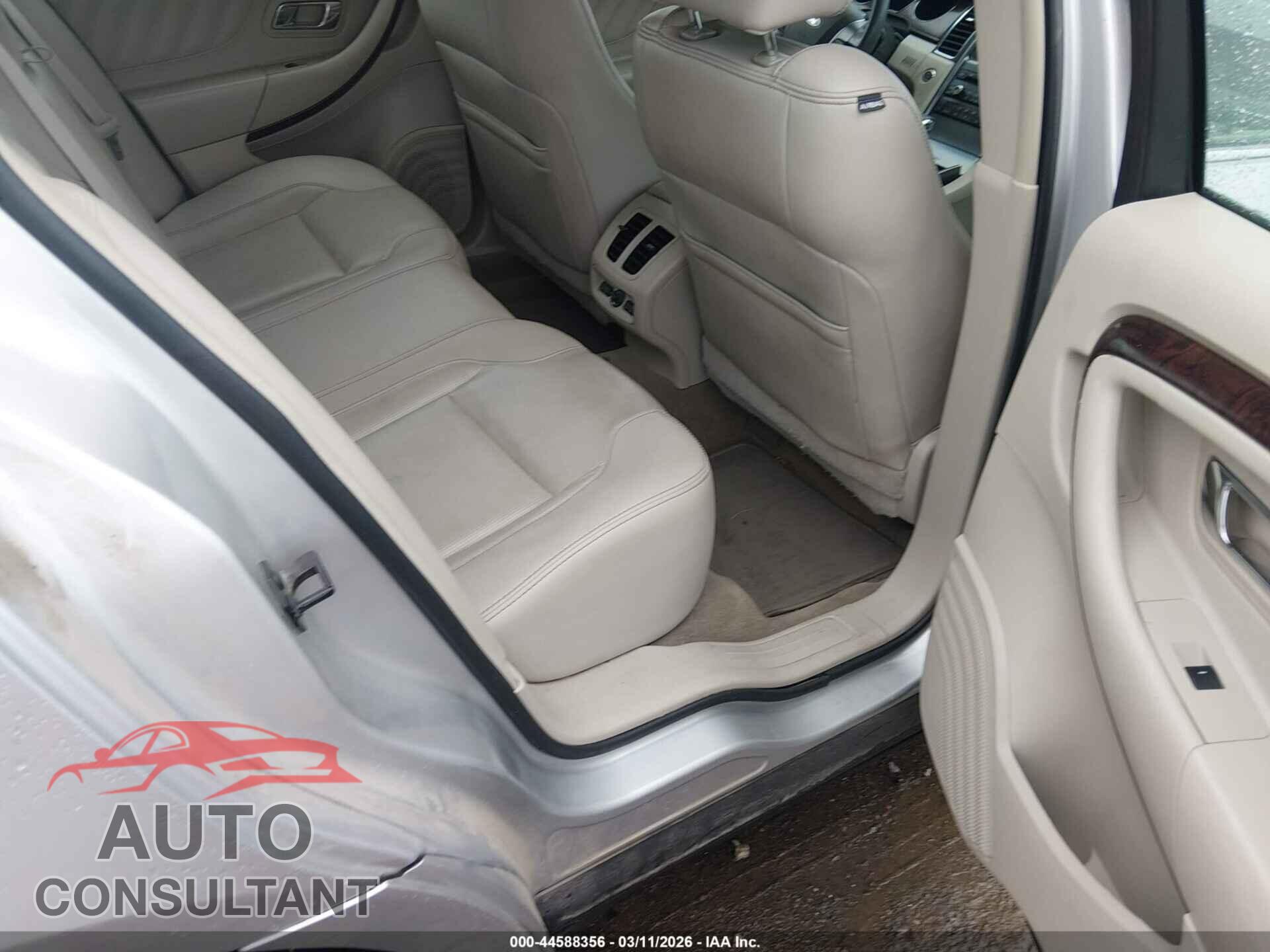 FORD TAURUS 2012 - 1FAHP2FW0CG117407