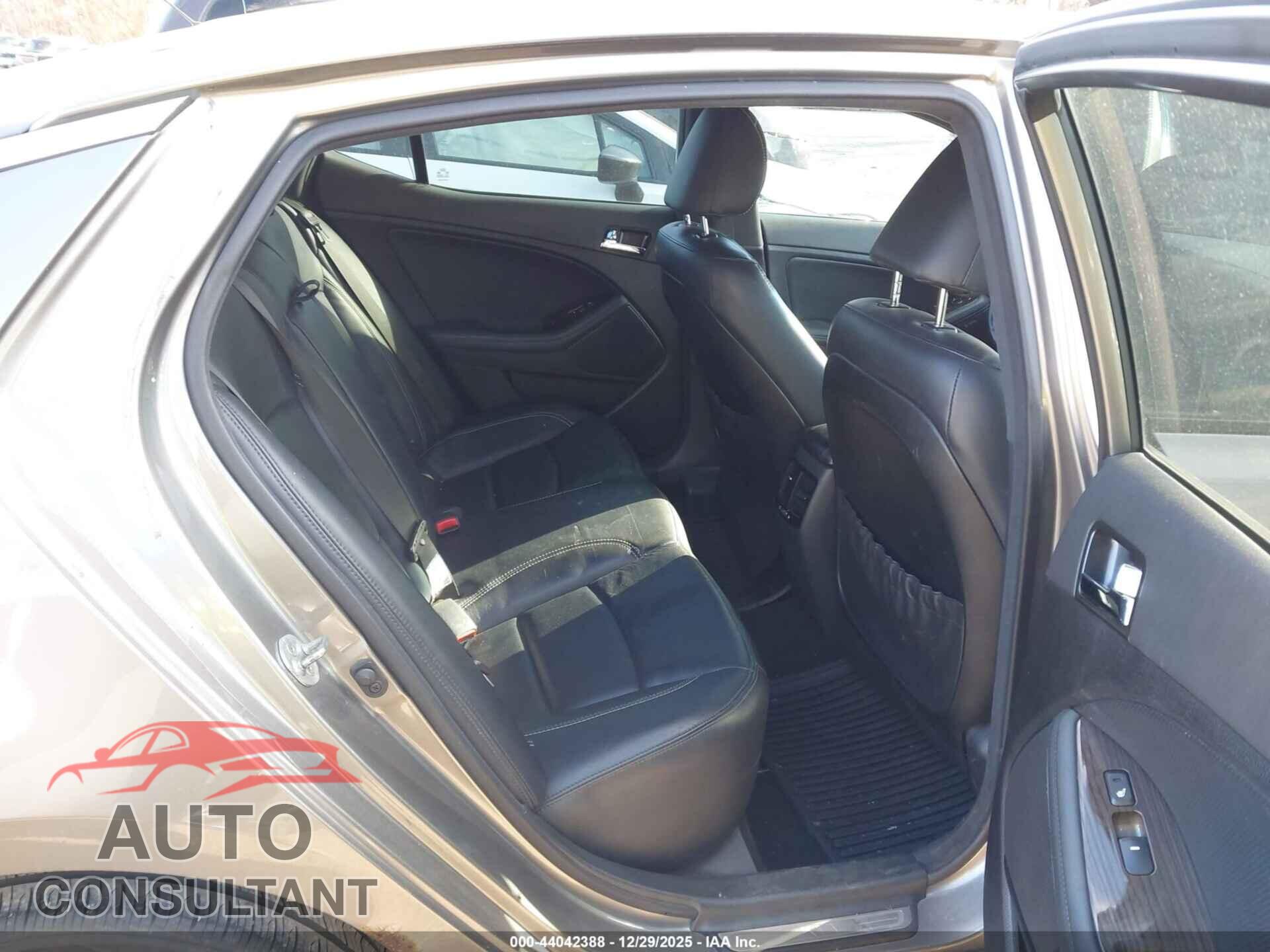 KIA OPTIMA 2013 - 5XXGR4A60DG094741