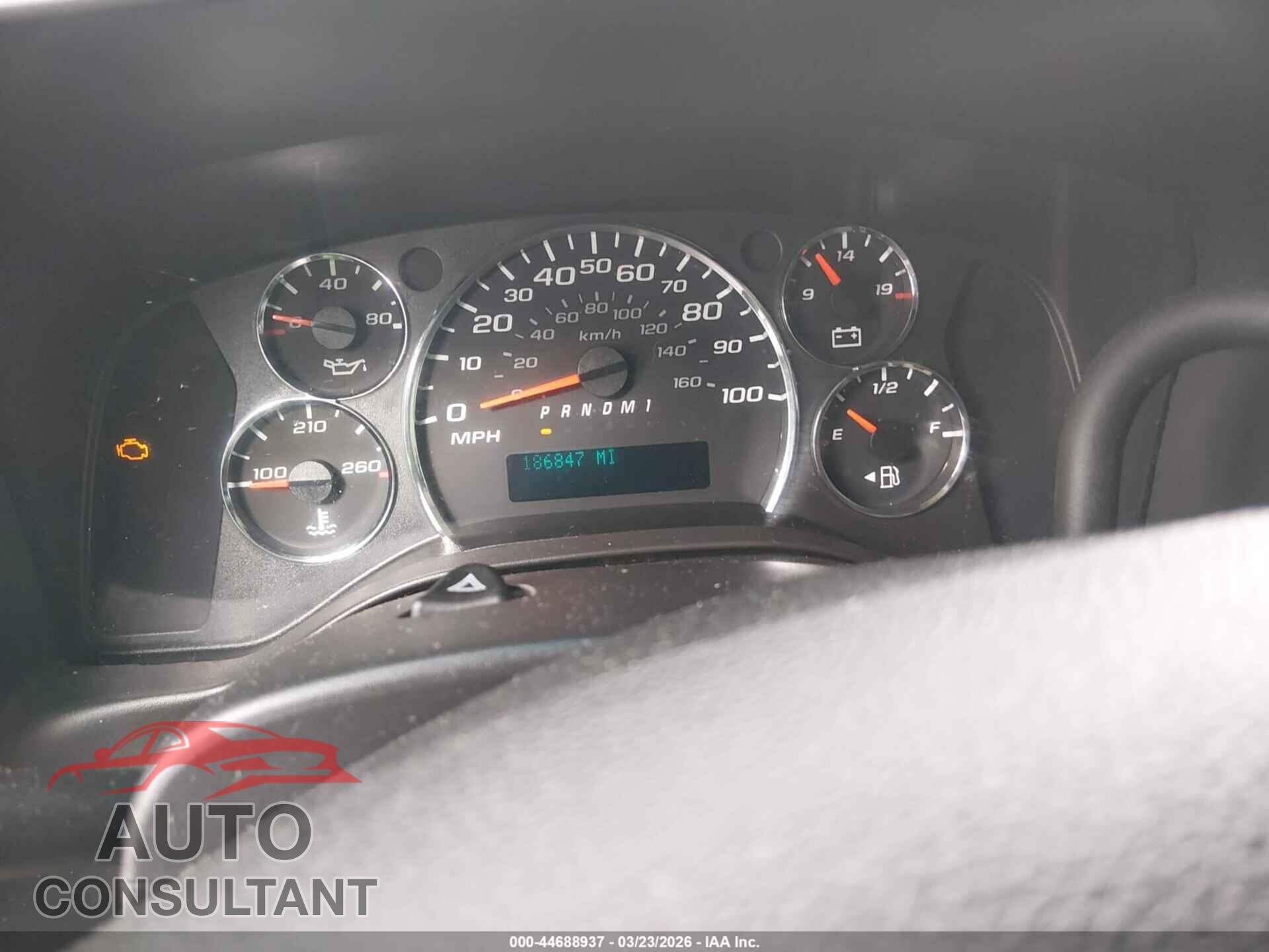 CHEVROLET EXPRESS 2500 2014 - 1GCWGFCA4E1124433