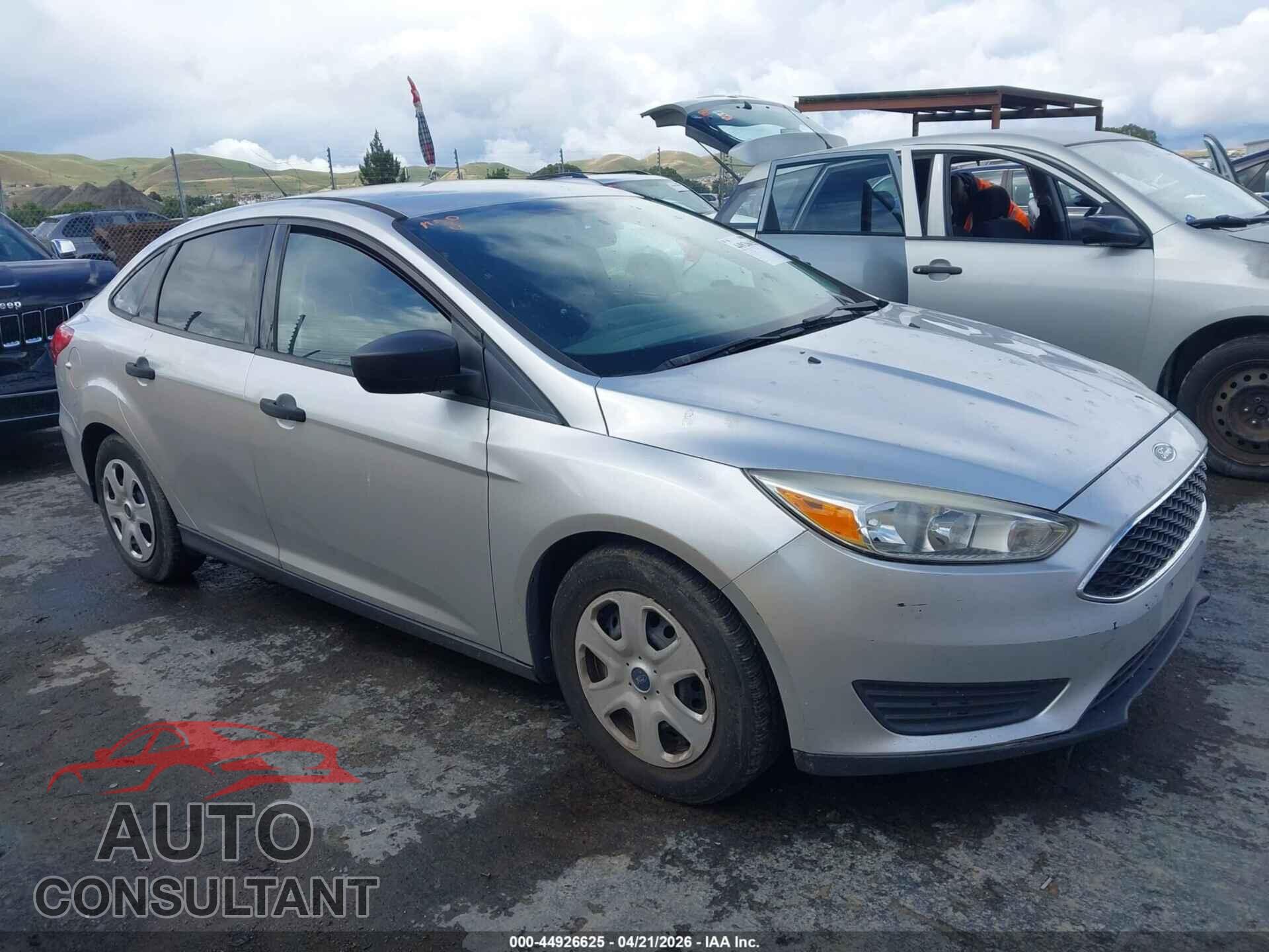 FORD FOCUS 2017 - 1FADP3E21HL314880