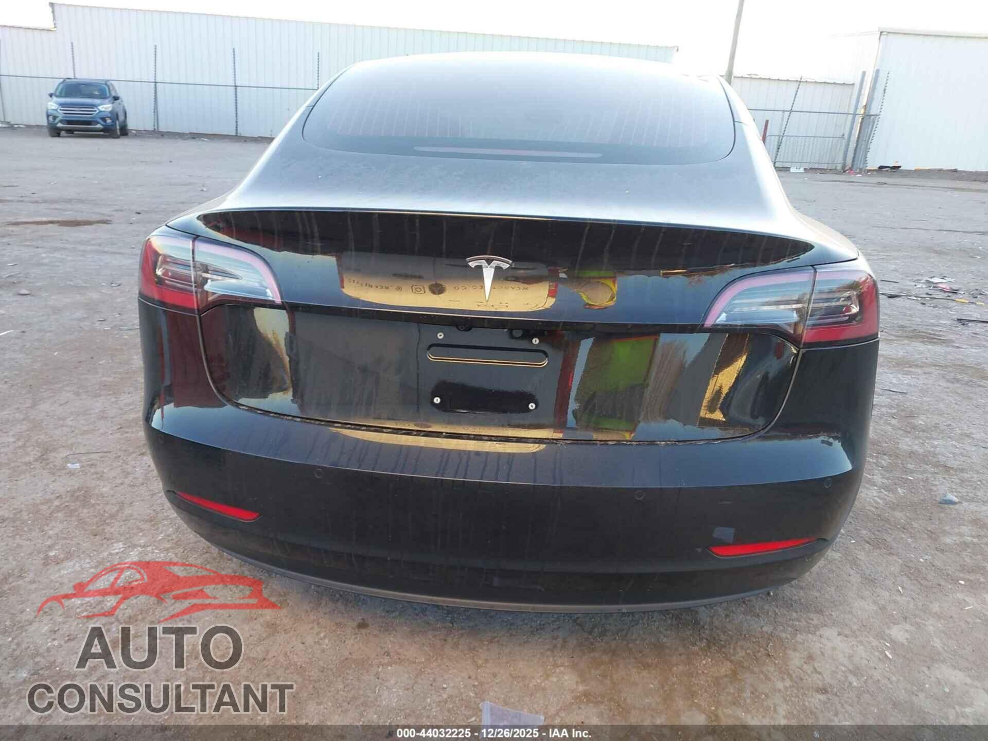 TESLA MODEL 3 2018 - 5YJ3E1EA3JF061092
