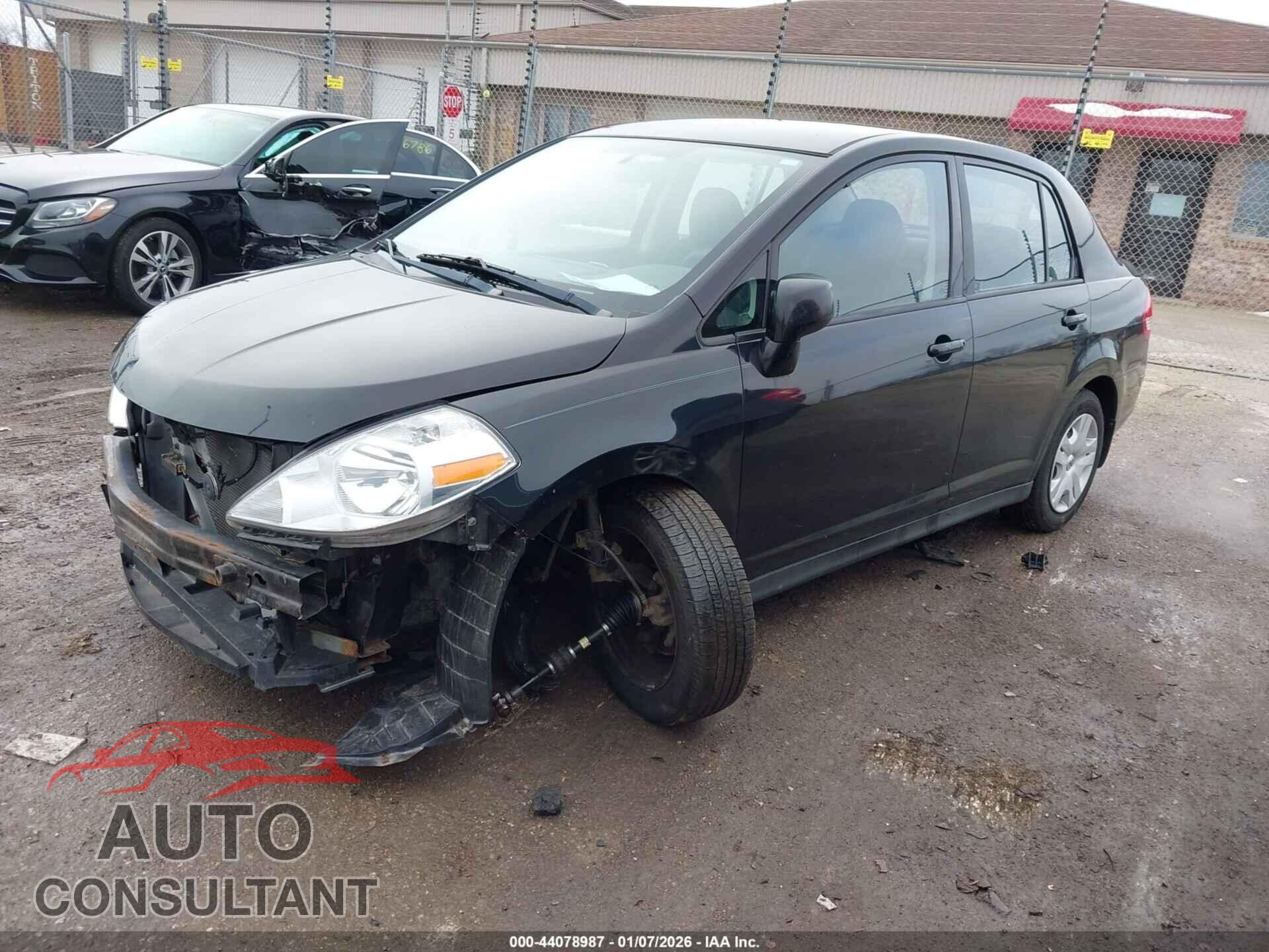 NISSAN VERSA 2011 - 3N1BC1AP8BL360871