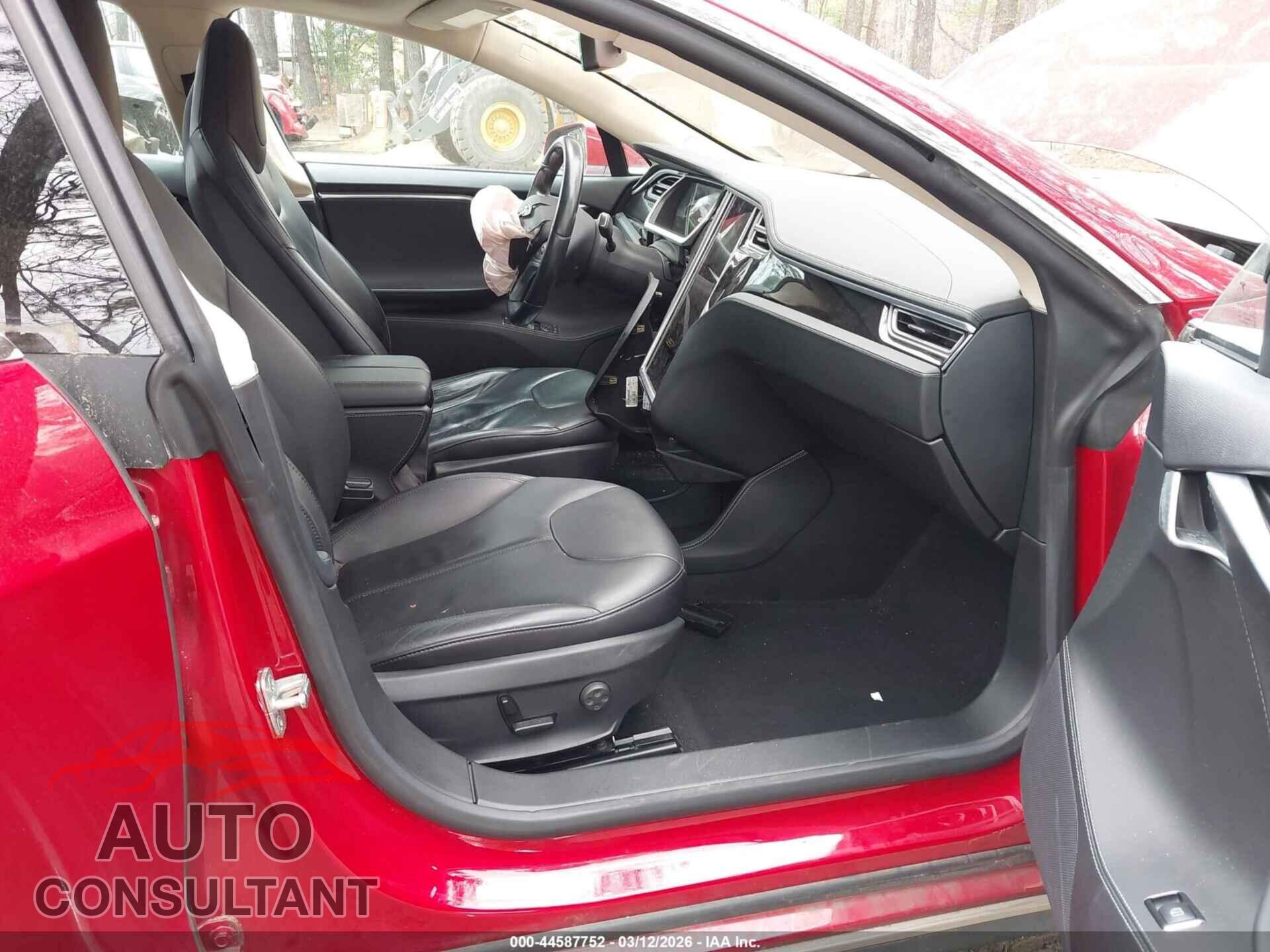 TESLA MODEL S 2014 - 5YJSA1S14EFP28737
