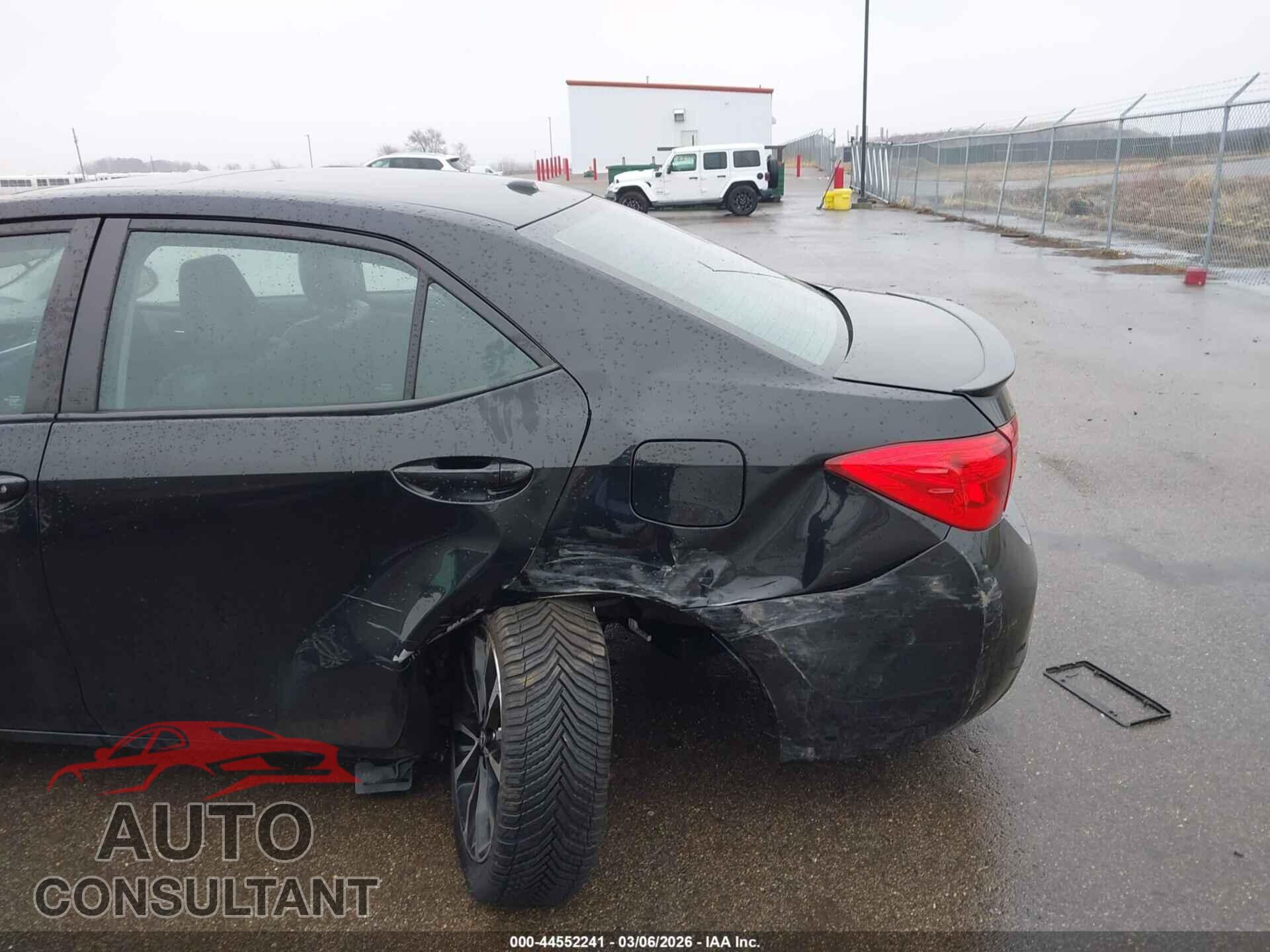 TOYOTA COROLLA 2017 - 2T1BURHE2HC838095