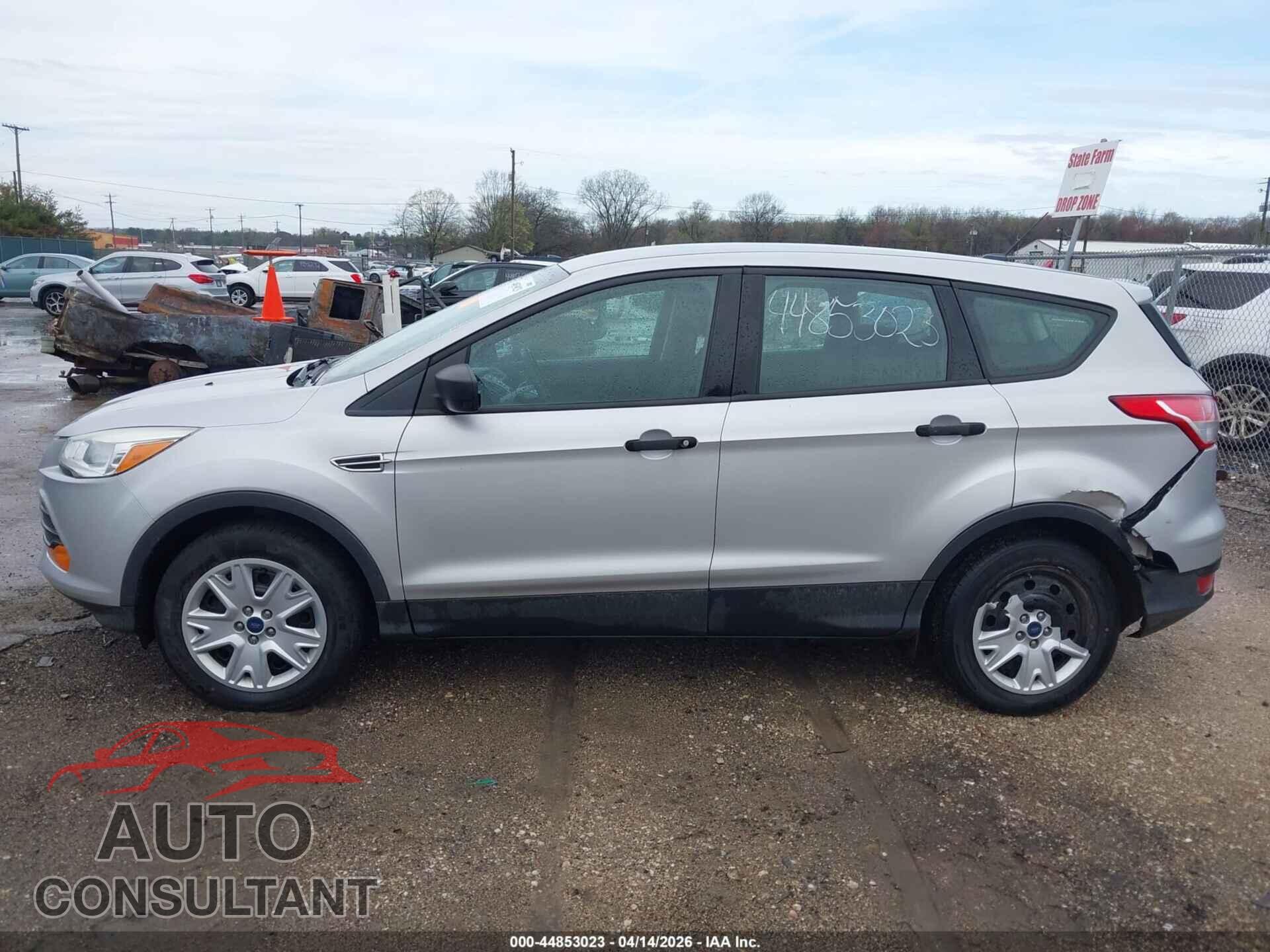 FORD ESCAPE 2013 - 1FMCU0F77DUB52082