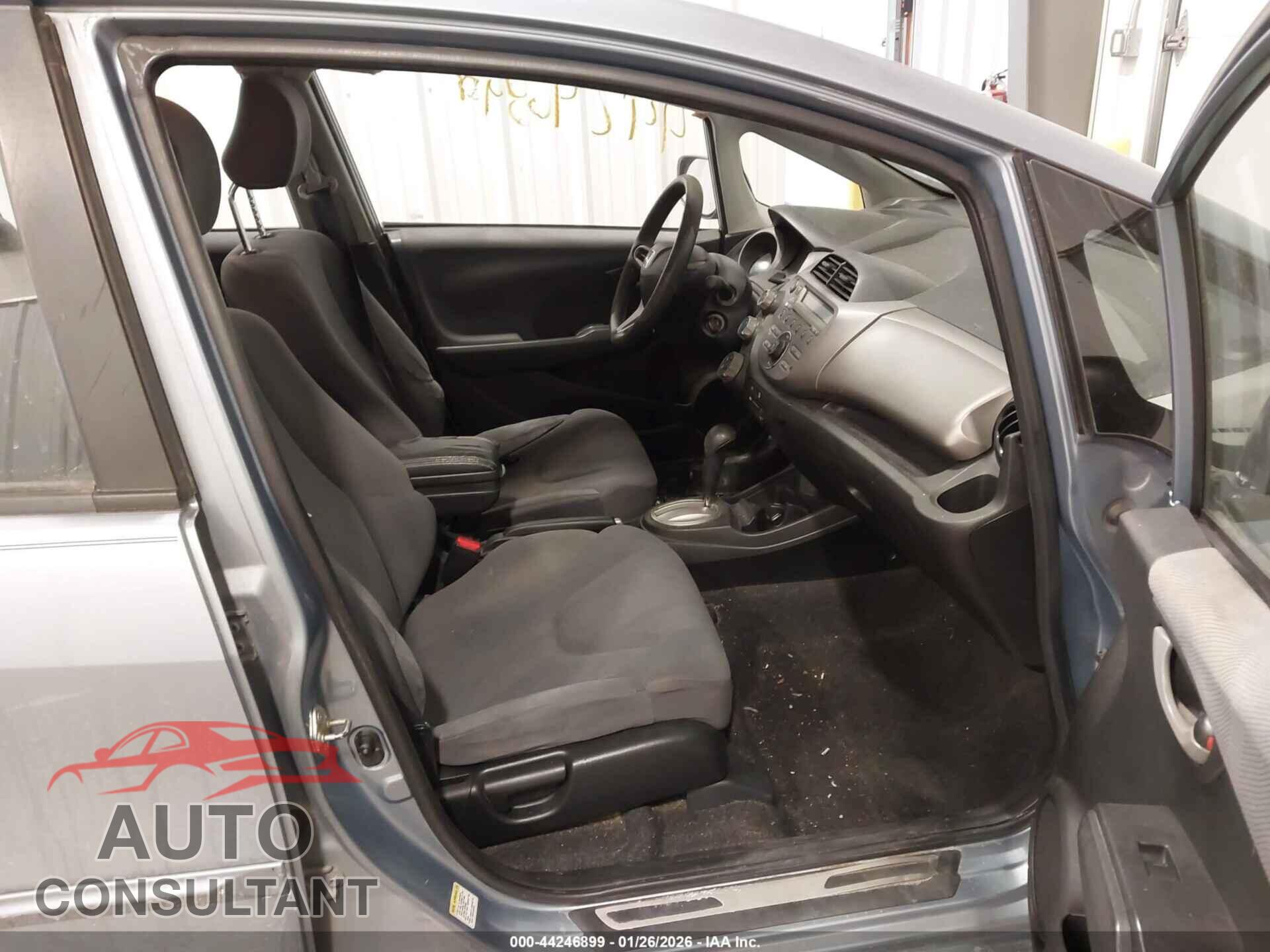 HONDA FIT 2011 - JHMGE8H38BC005699