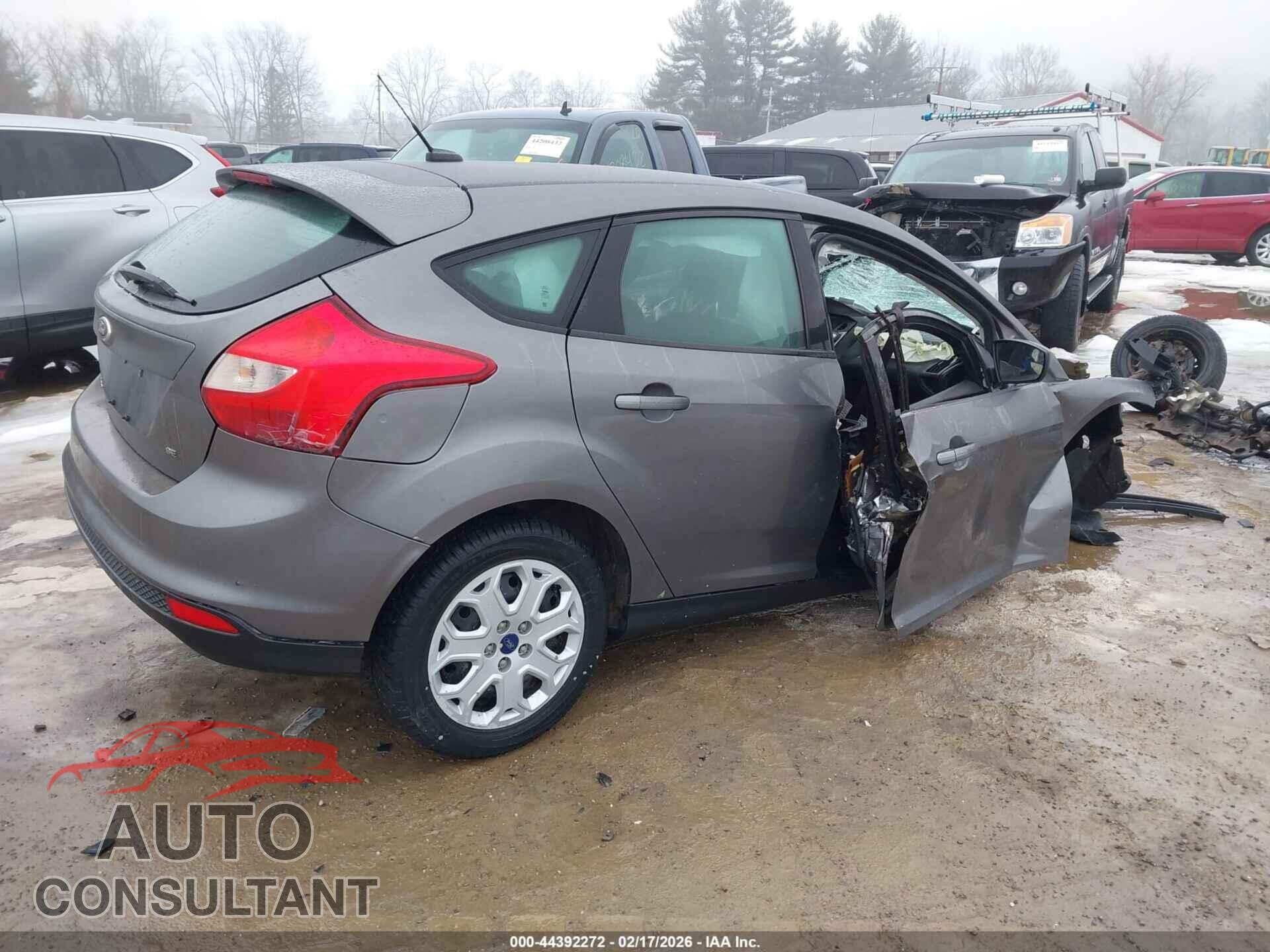 FORD FOCUS 2012 - 1FAHP3K24CL372545