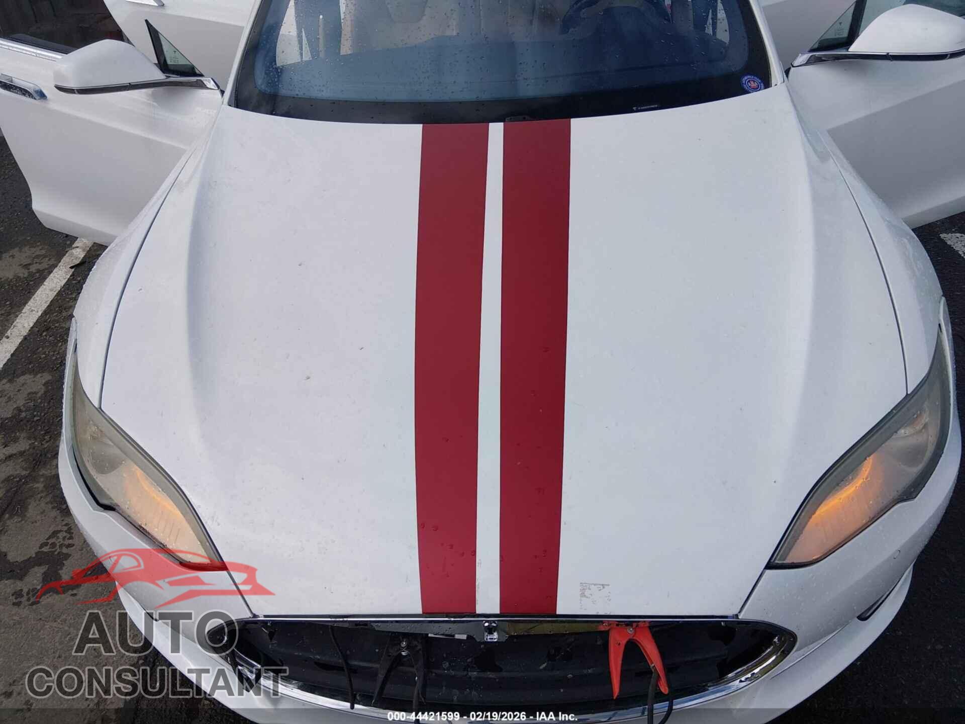 TESLA MODEL S 2015 - 5YJSA1H22FF095530