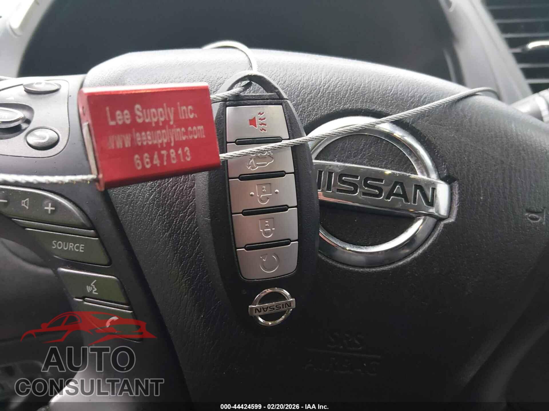 NISSAN PATHFINDER 2020 - 5N1DR2CM4LC623279
