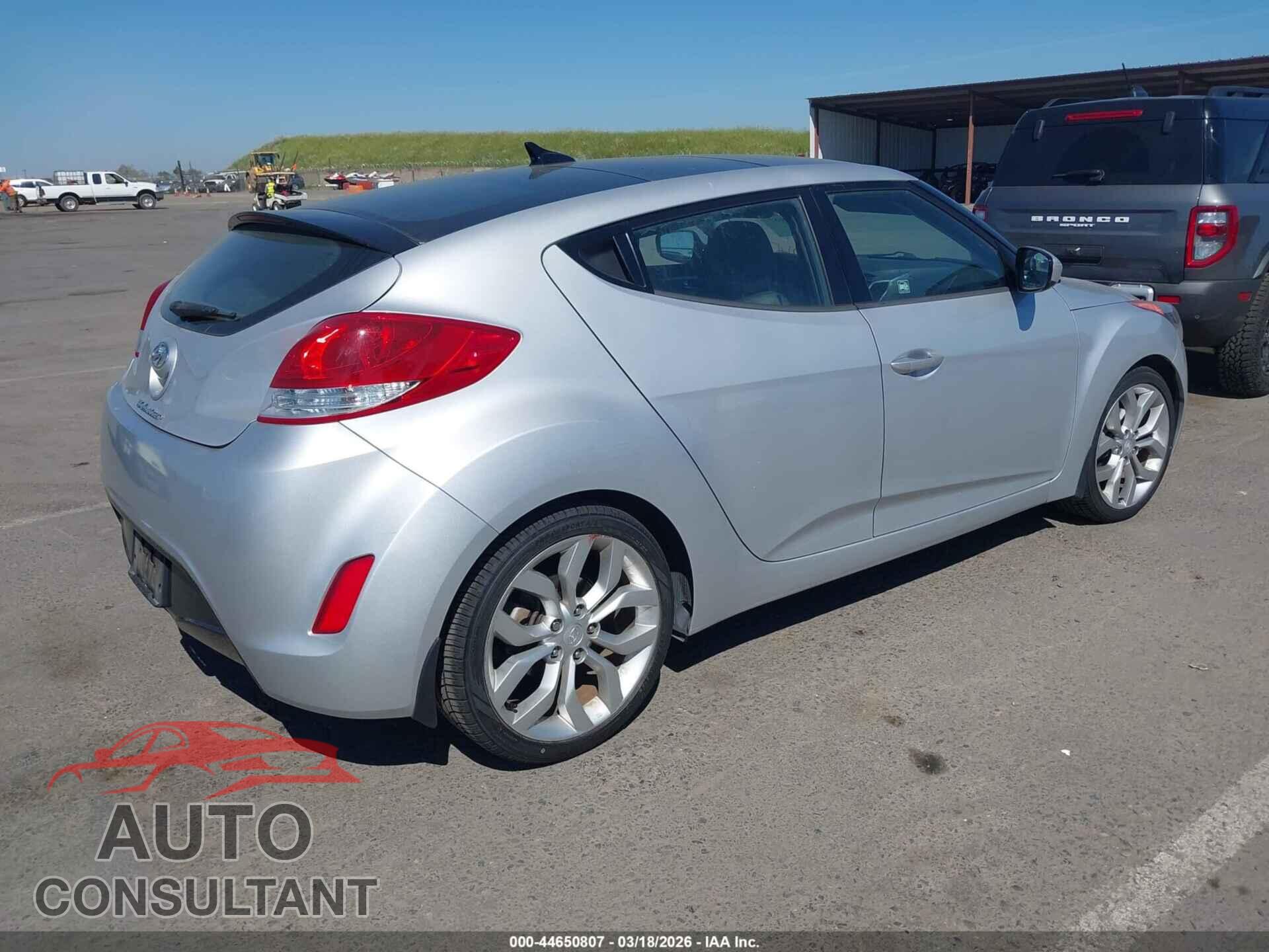 HYUNDAI VELOSTER 2012 - KMHTC6AD6CU062097