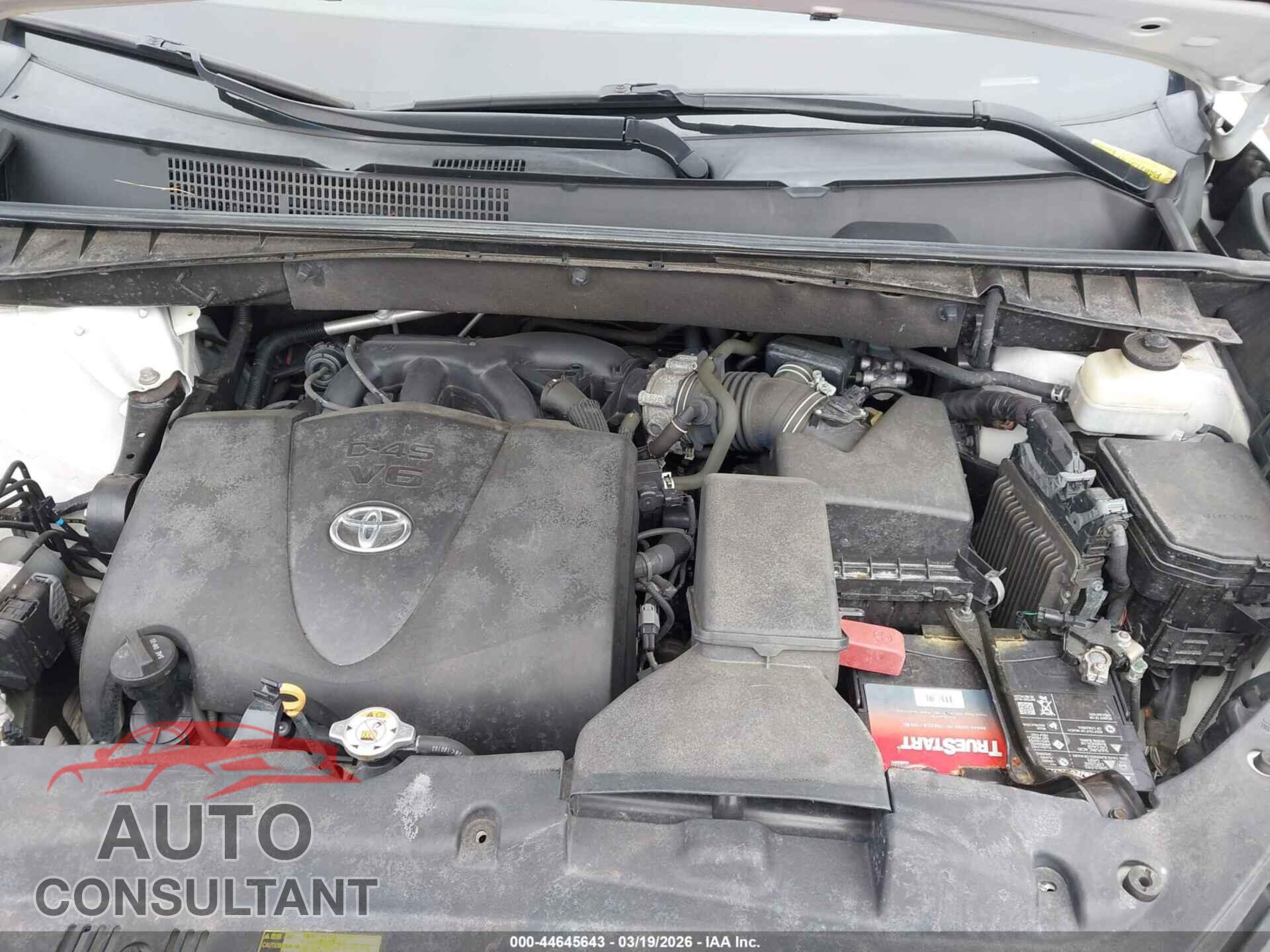 TOYOTA HIGHLANDER 2018 - 5TDJZRFH5JS896130