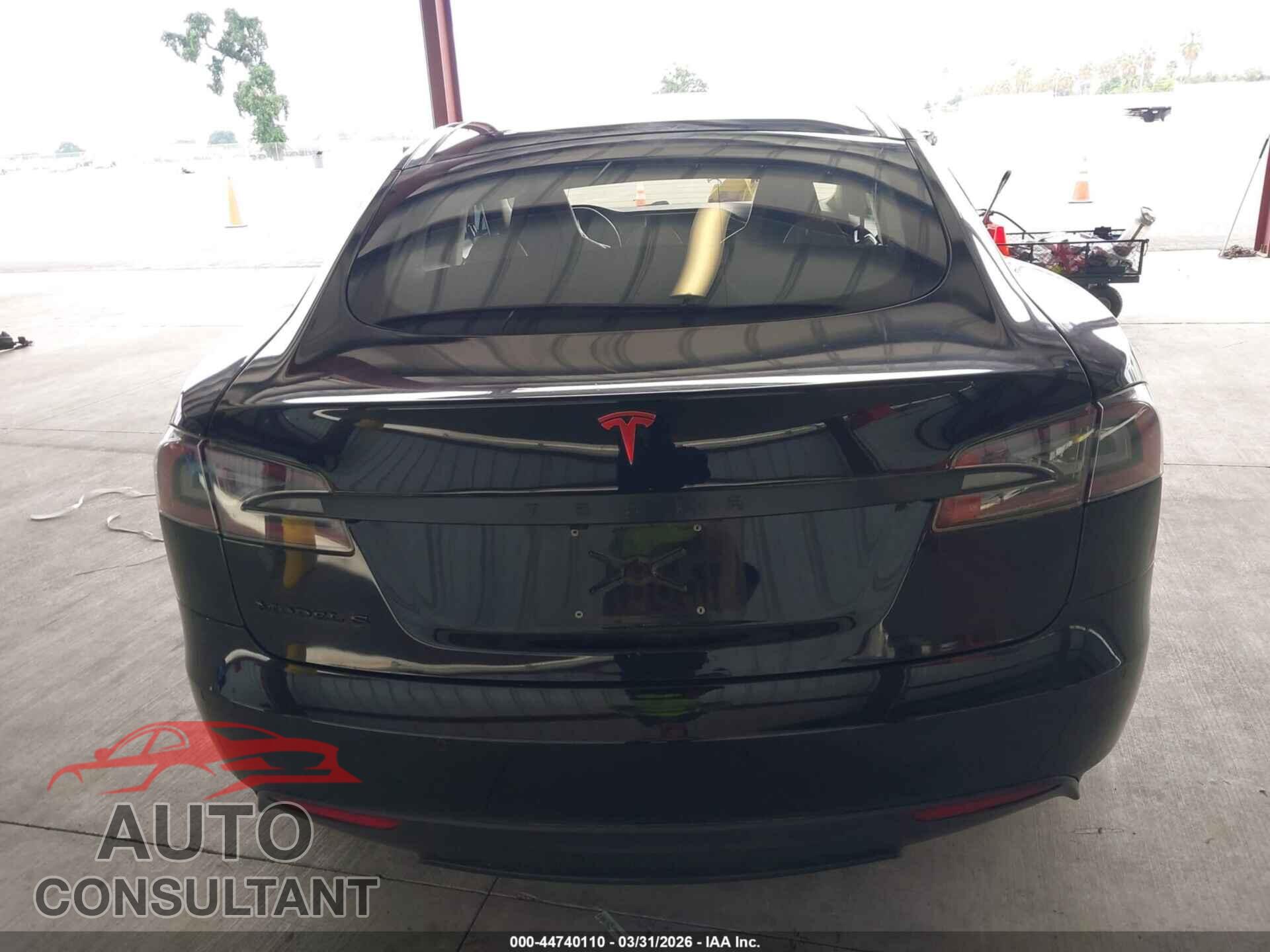 TESLA MODEL S 2014 - 5YJSA1S15EFP52318