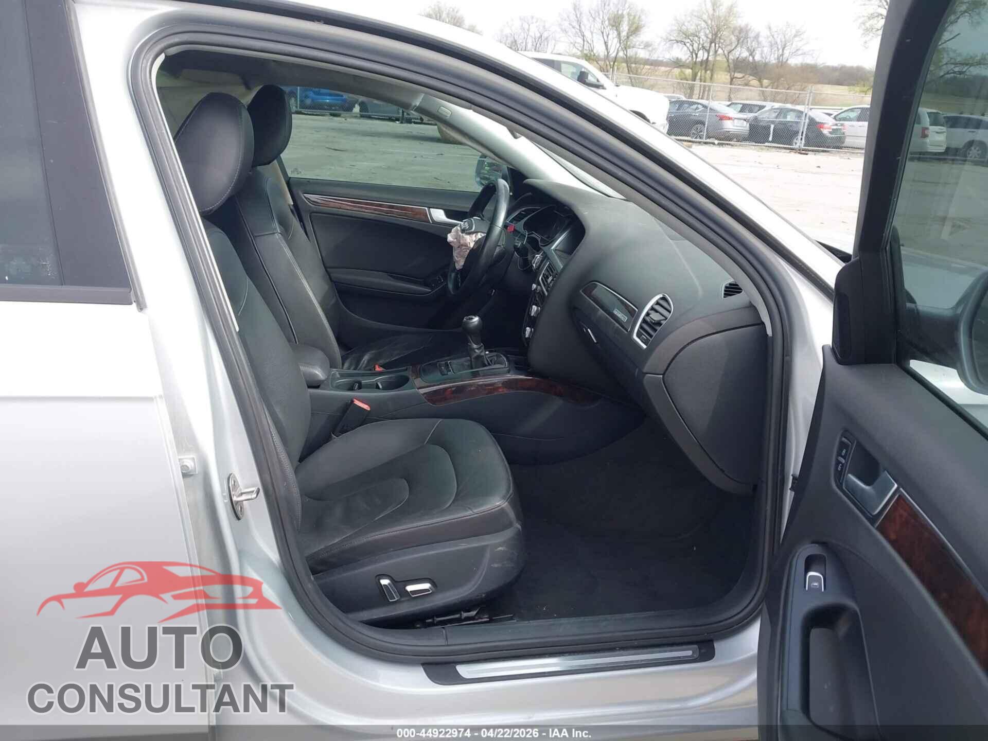 AUDI A4 2013 - WAUDFAFL4DN043639