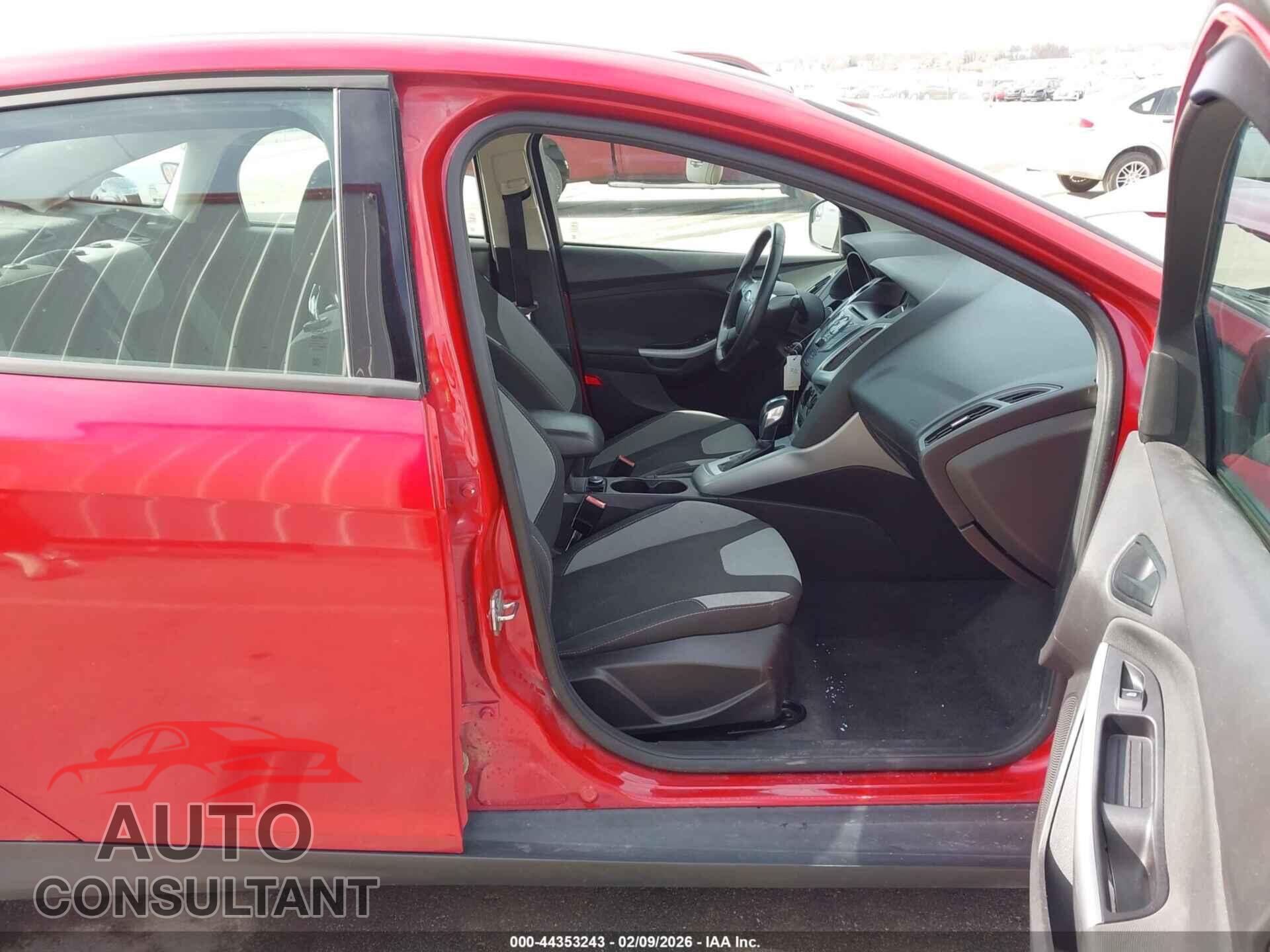 FORD FOCUS 2012 - 1FAHP3F27CL330378