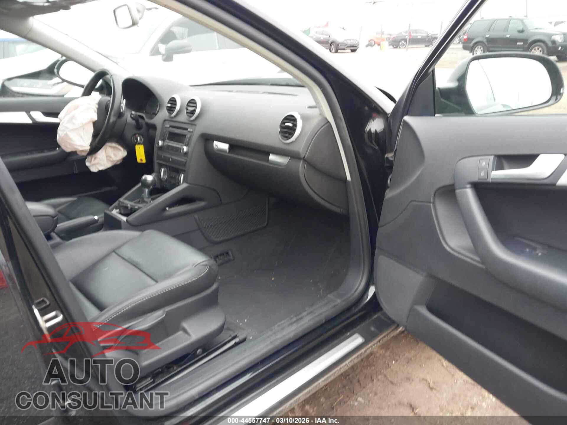 AUDI A3 2011 - WAUKEAFM3BA009165