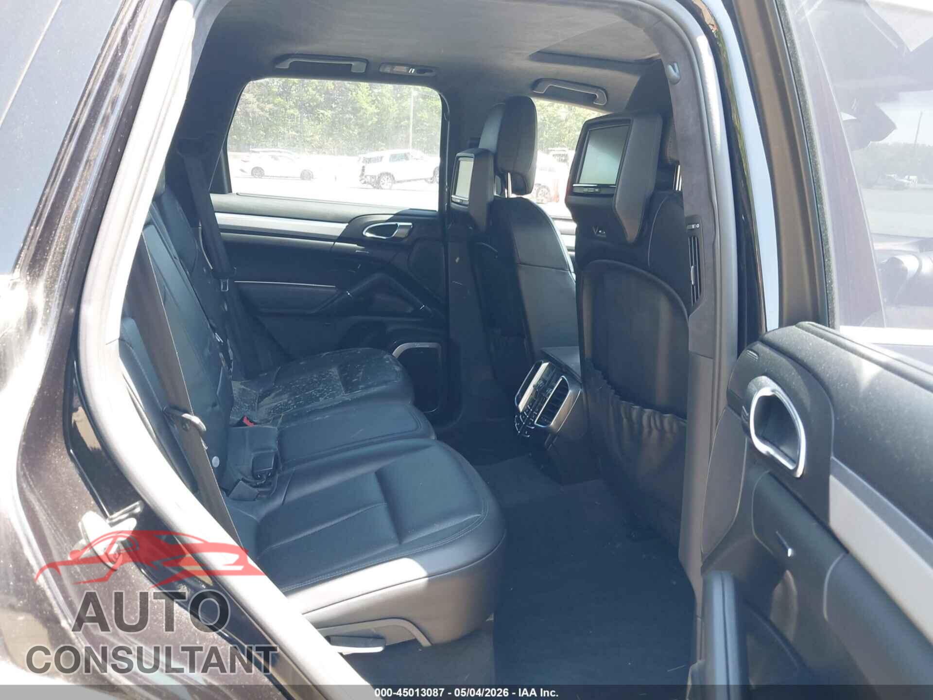 PORSCHE CAYENNE 2011 - WP1AC2A23BLA85682