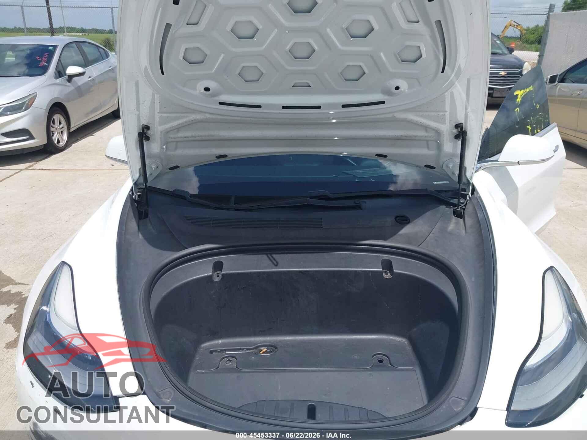 TESLA MODEL 3 2020 - 5YJ3E1EB3LF667357