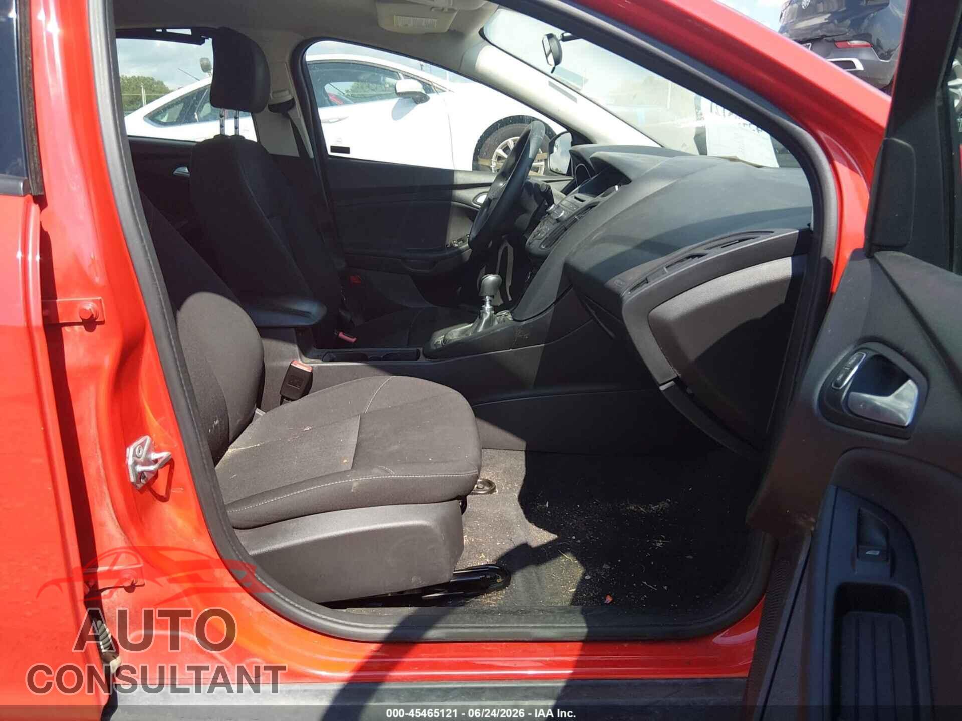 FORD FOCUS 2017 - 1FADP3FE8HL219595