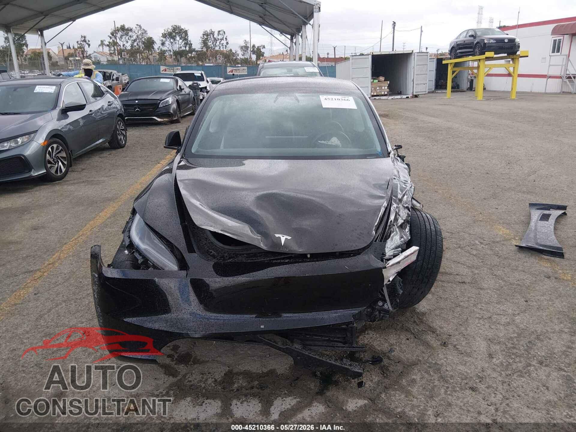 TESLA MODEL 3 2024 - 5YJ3E1EB3RF734533