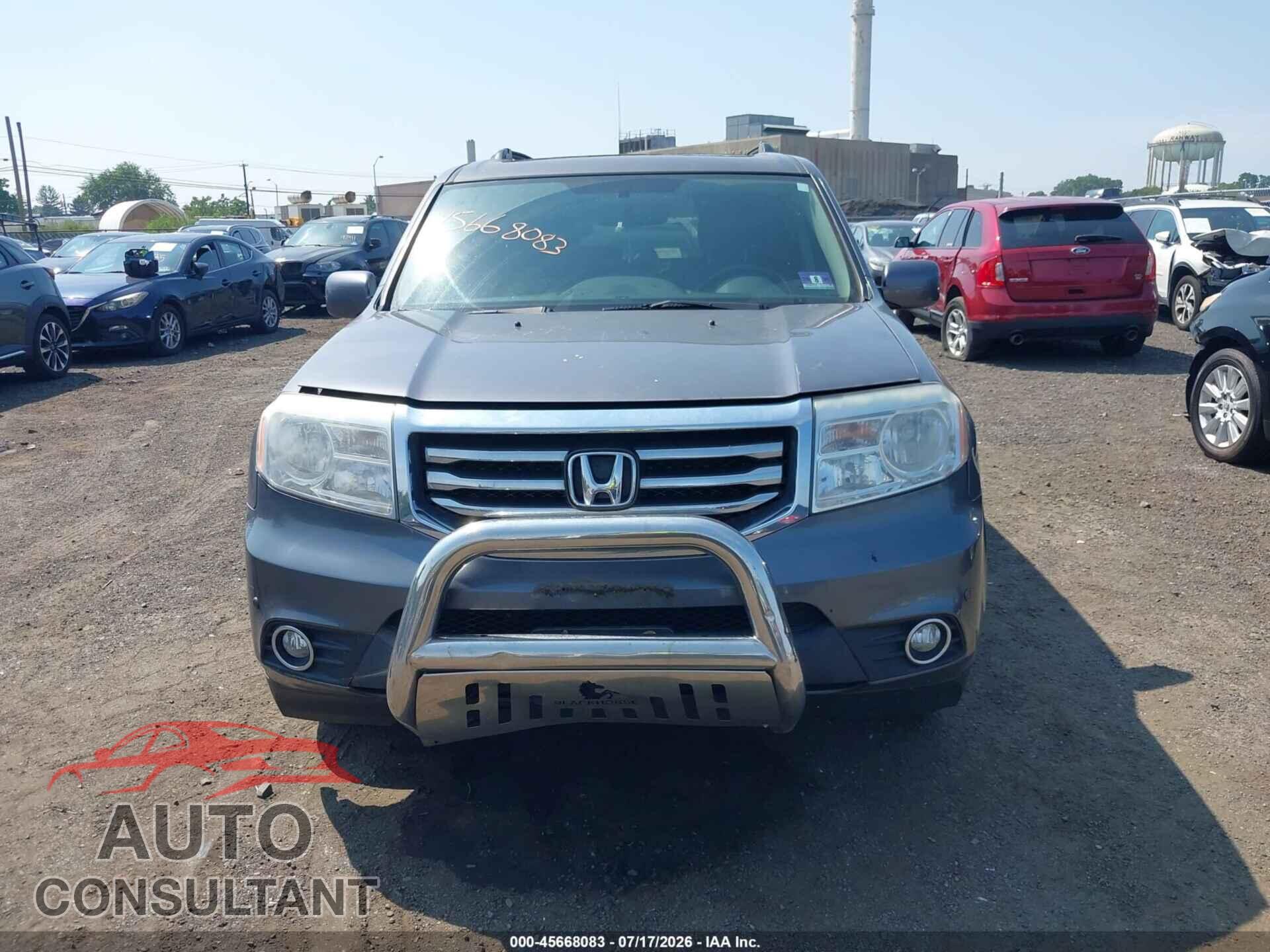 HONDA PILOT 2015 - 5FNYF4H99FB027249