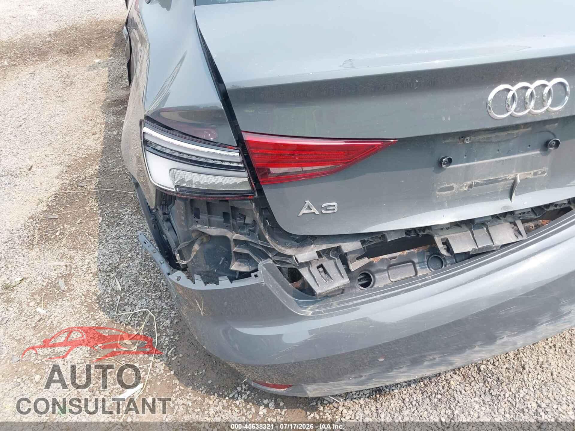 AUDI A3 2018 - WAUB8GFF2J1038375