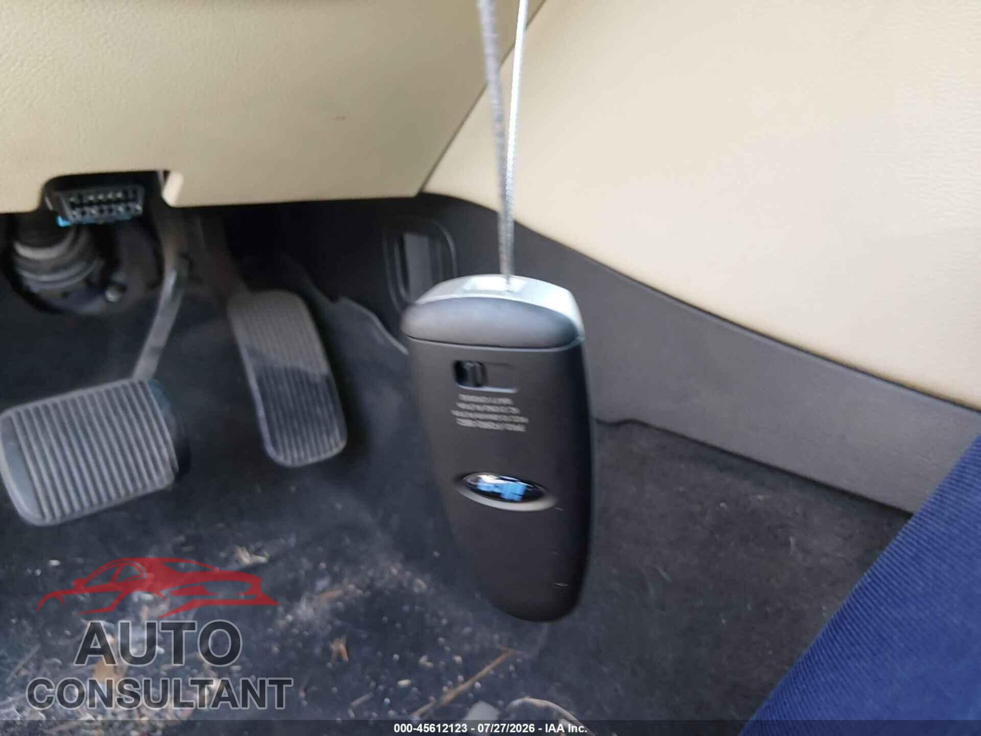 FORD TAURUS 2017 - 1FAHP2F8XHG104446